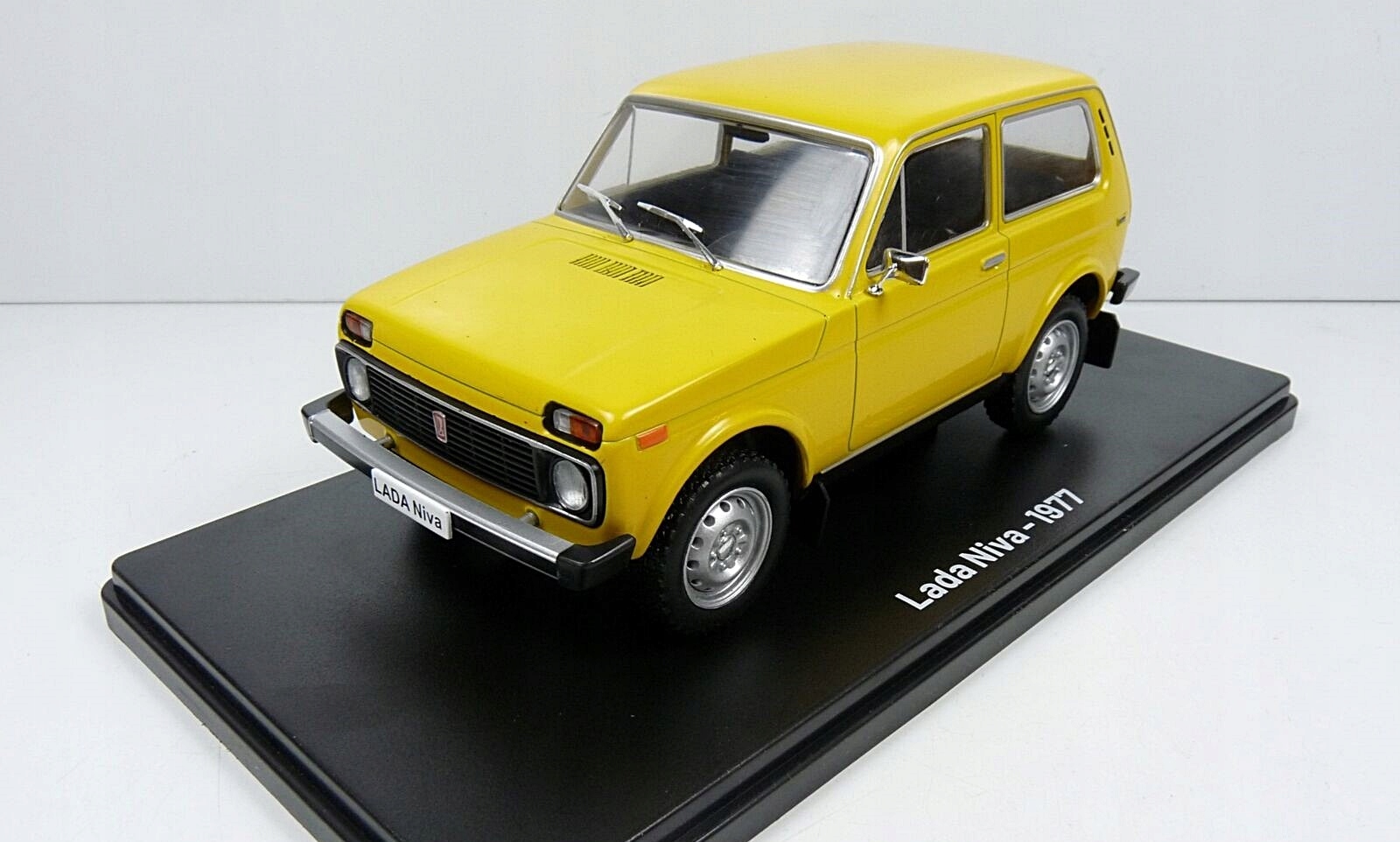 Lada Niva 1977 Lada Hachette 1:24