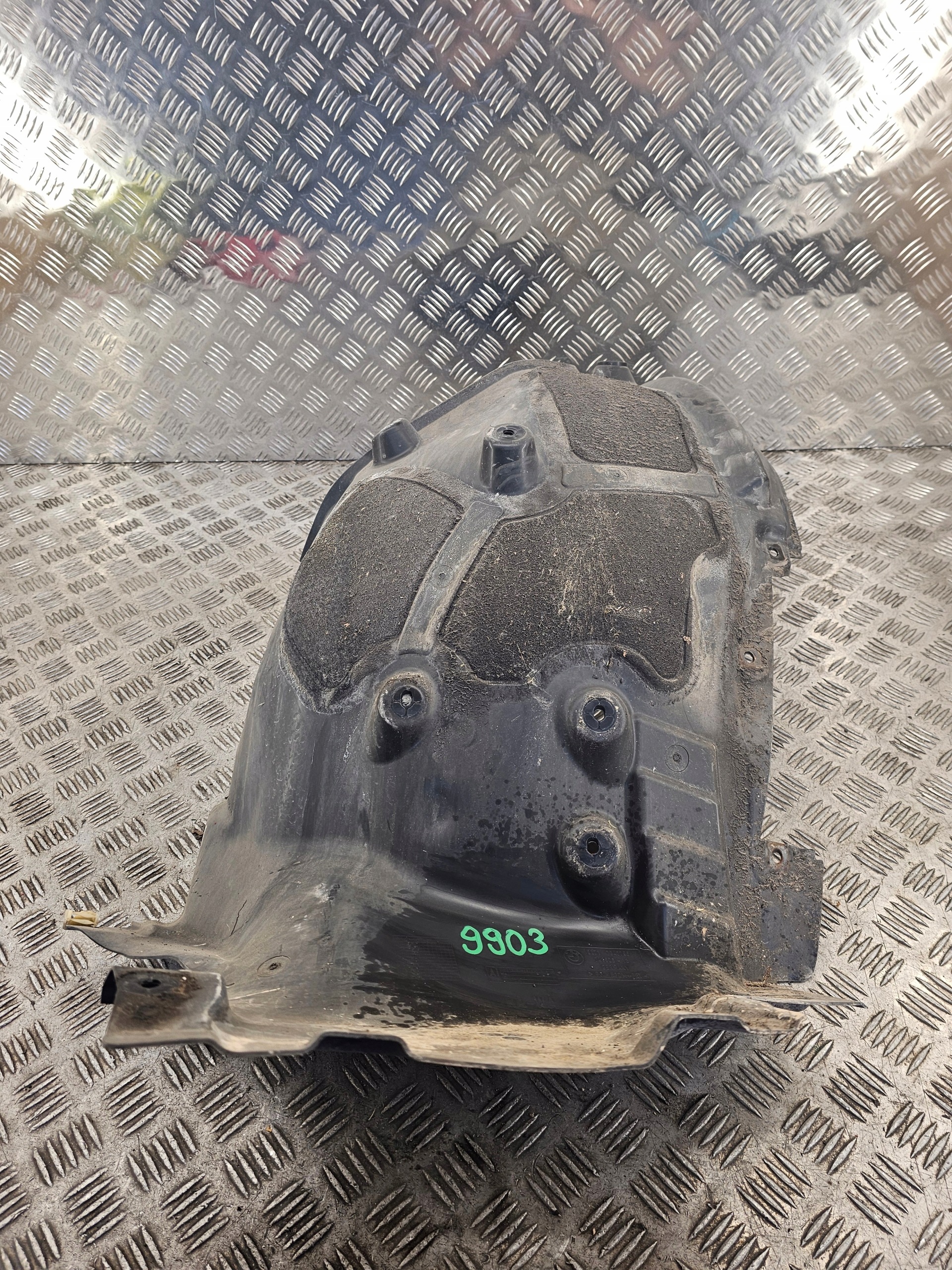 BMW 5 G30 G31 mudguard front left rear part