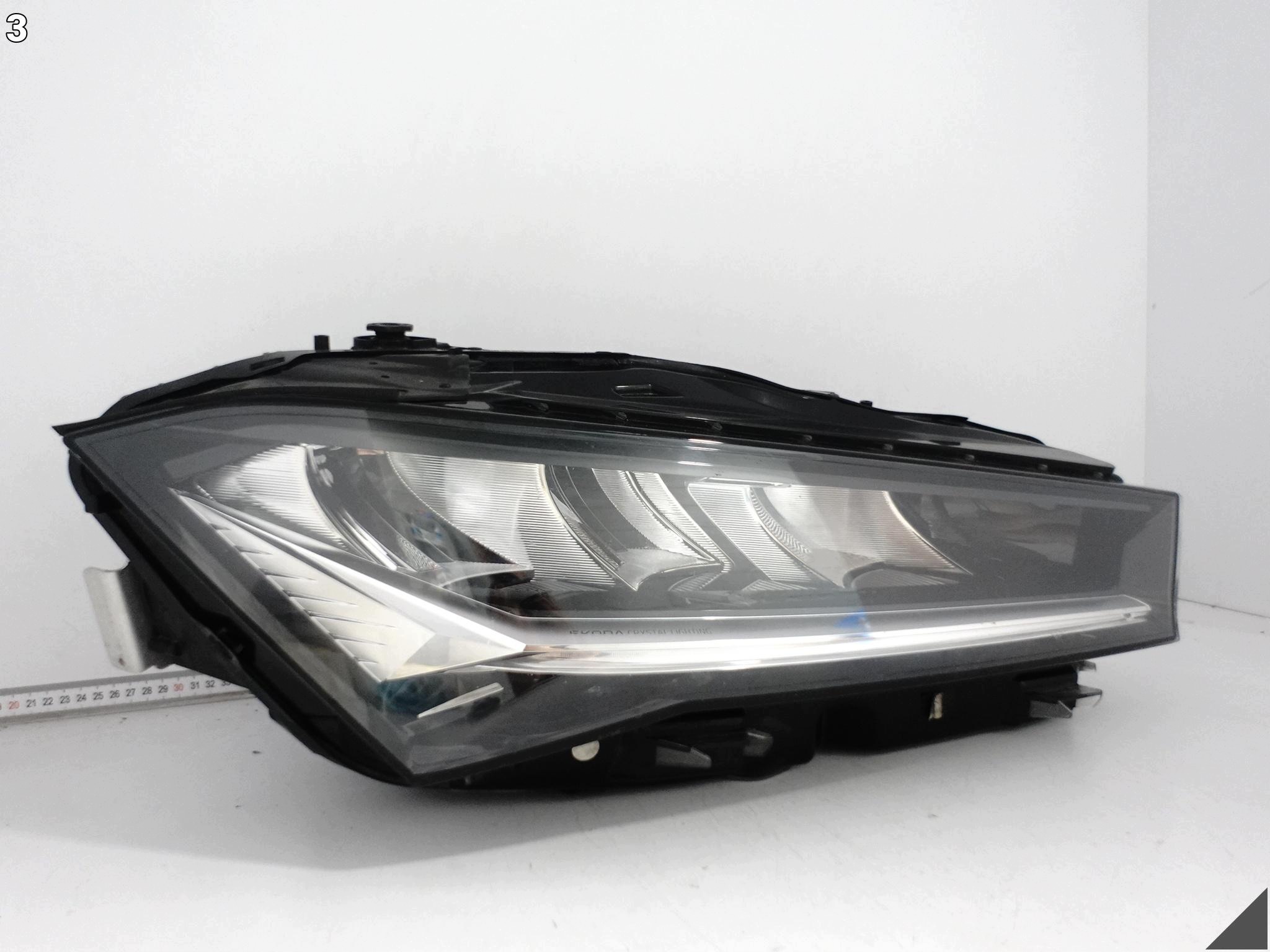 SKODA SUPERB IV 3P0 3P1 23- light HEADLIGHT FULL LED CRYSTAL right front