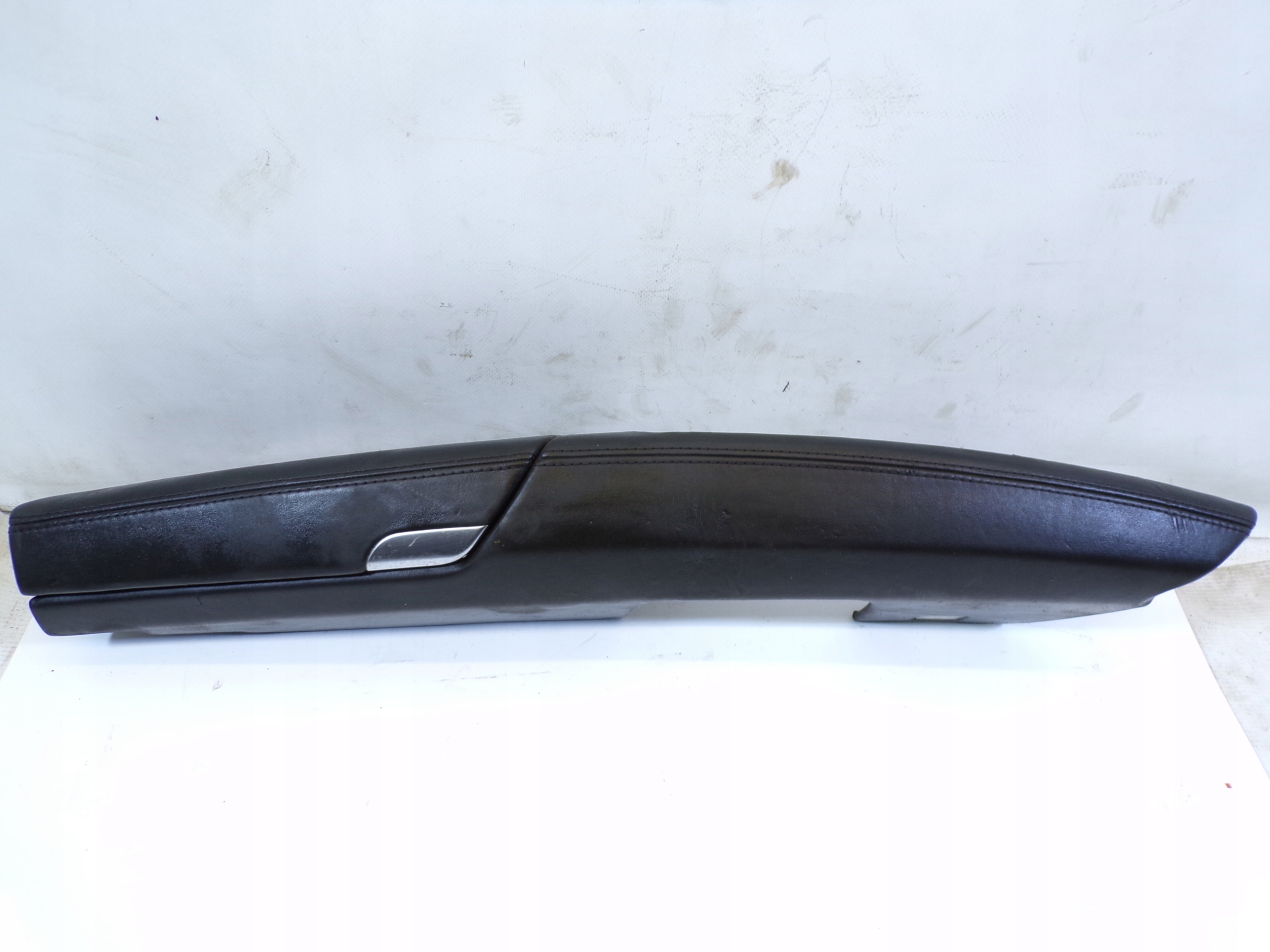 armrest left of left door AUDI A8 H4