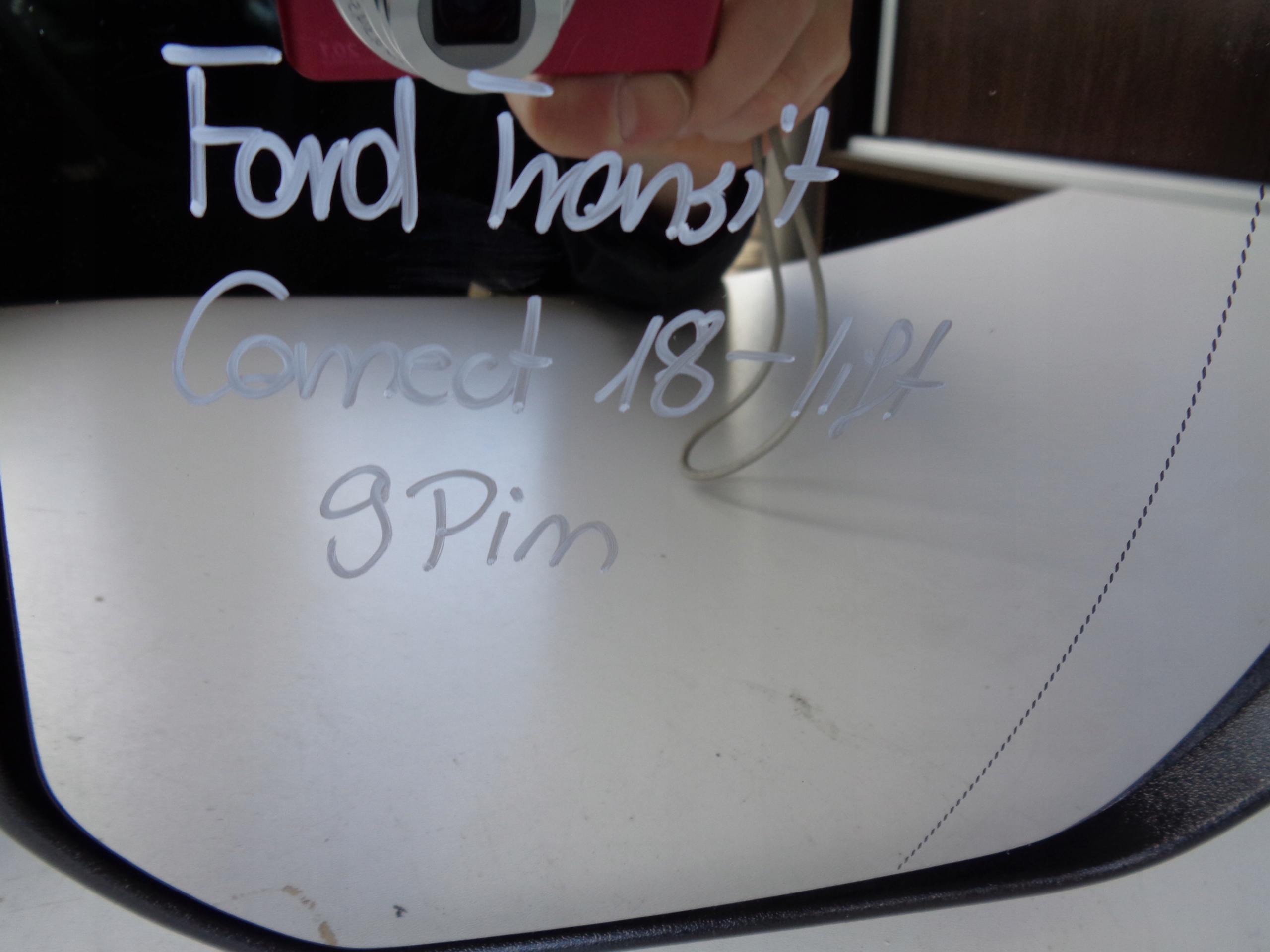 LUSTERKO PRAWE FORD TRANSIT CONNECT 18- LIFT 9 PIN Typ samochodu Samochody osobowe