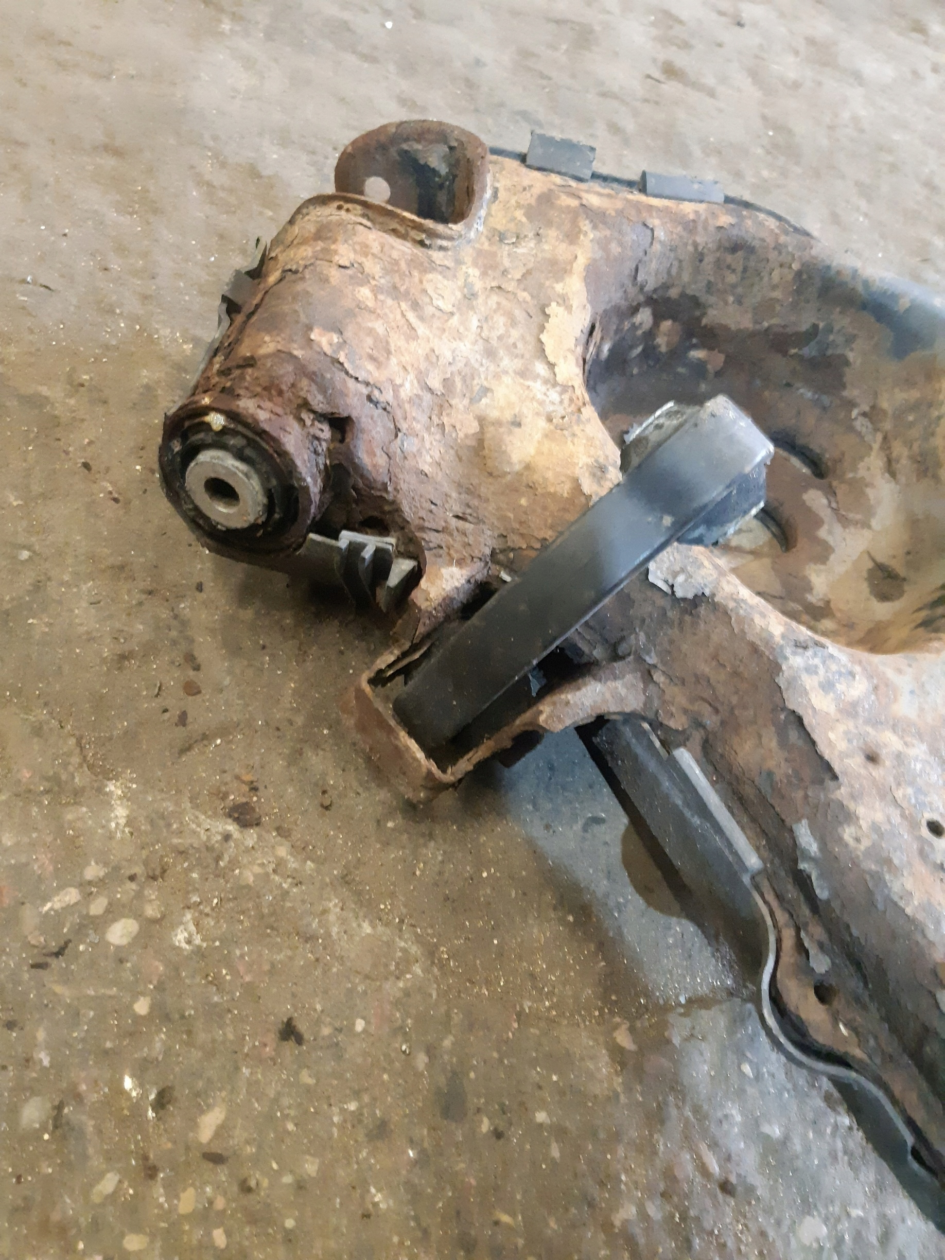 AUDI A6 C6 Querlenker hinten links heck links