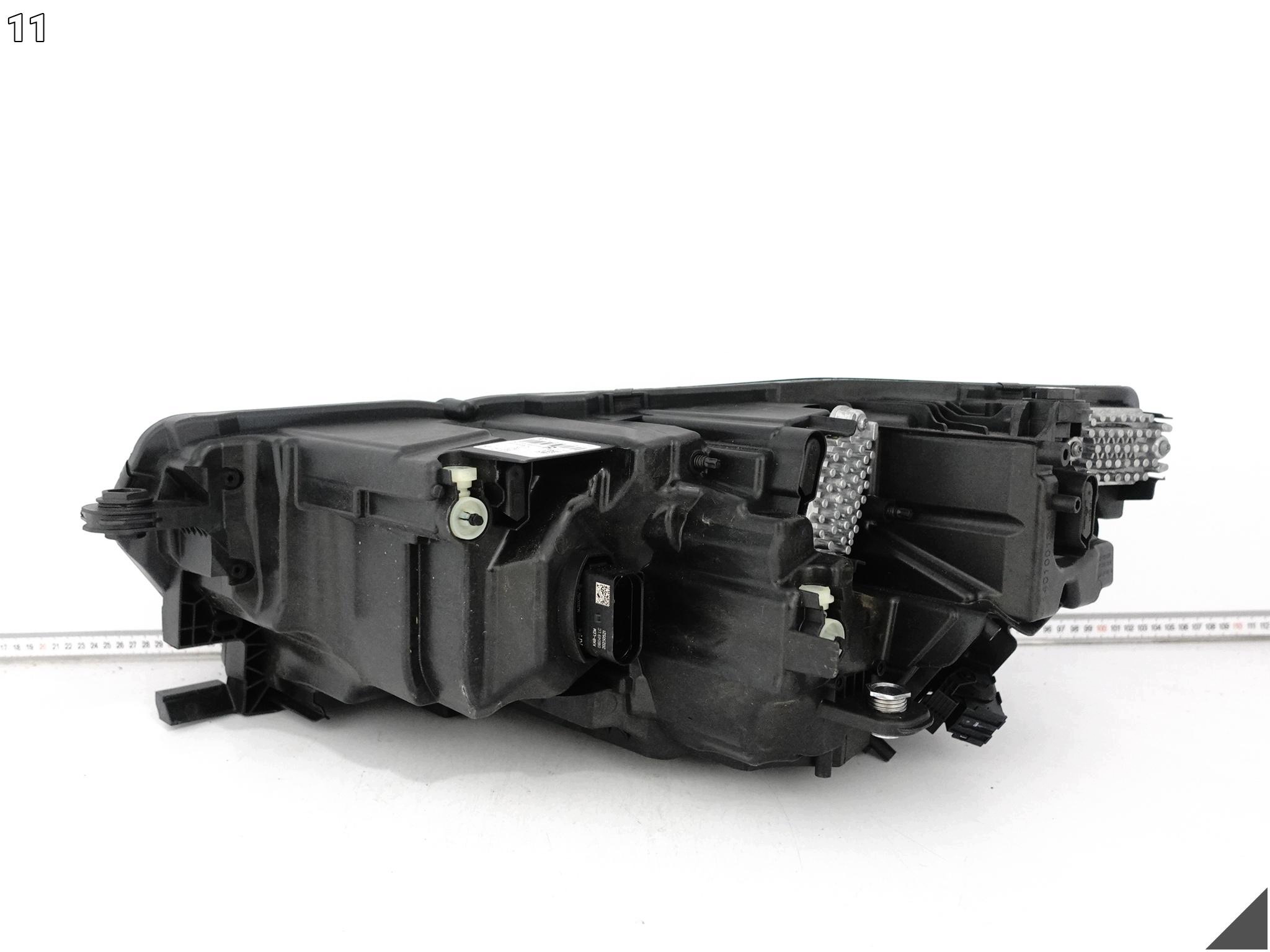 SKODA OCTAVIA IV 4 5E4 LIFT 24- light CRYSTAL FULL LED right front EU