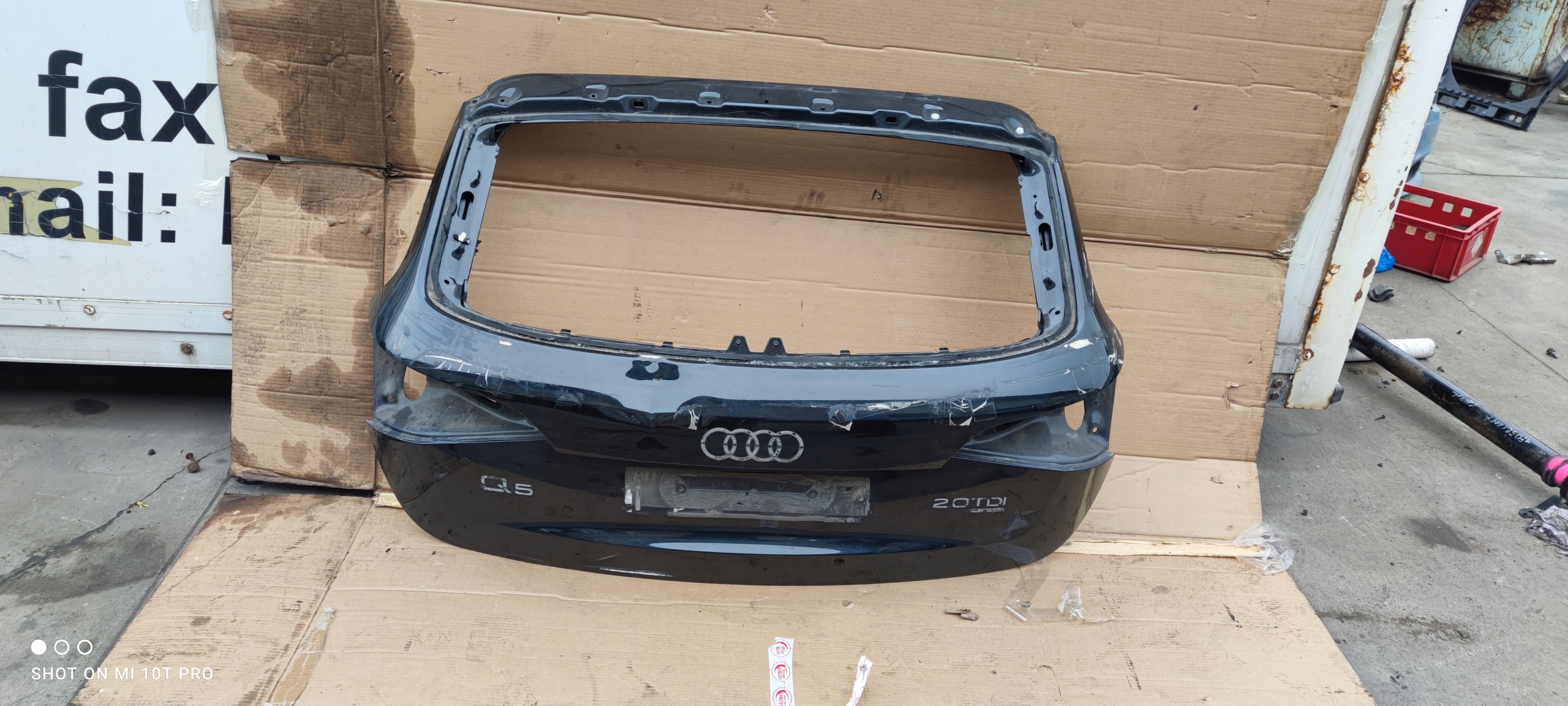 КРЫШКА ЗАДНЯЯ ЗАД. AUDI Q5r Lz9y ПОВРЕЖДЕНИЯ. ОРИГИНАЛ