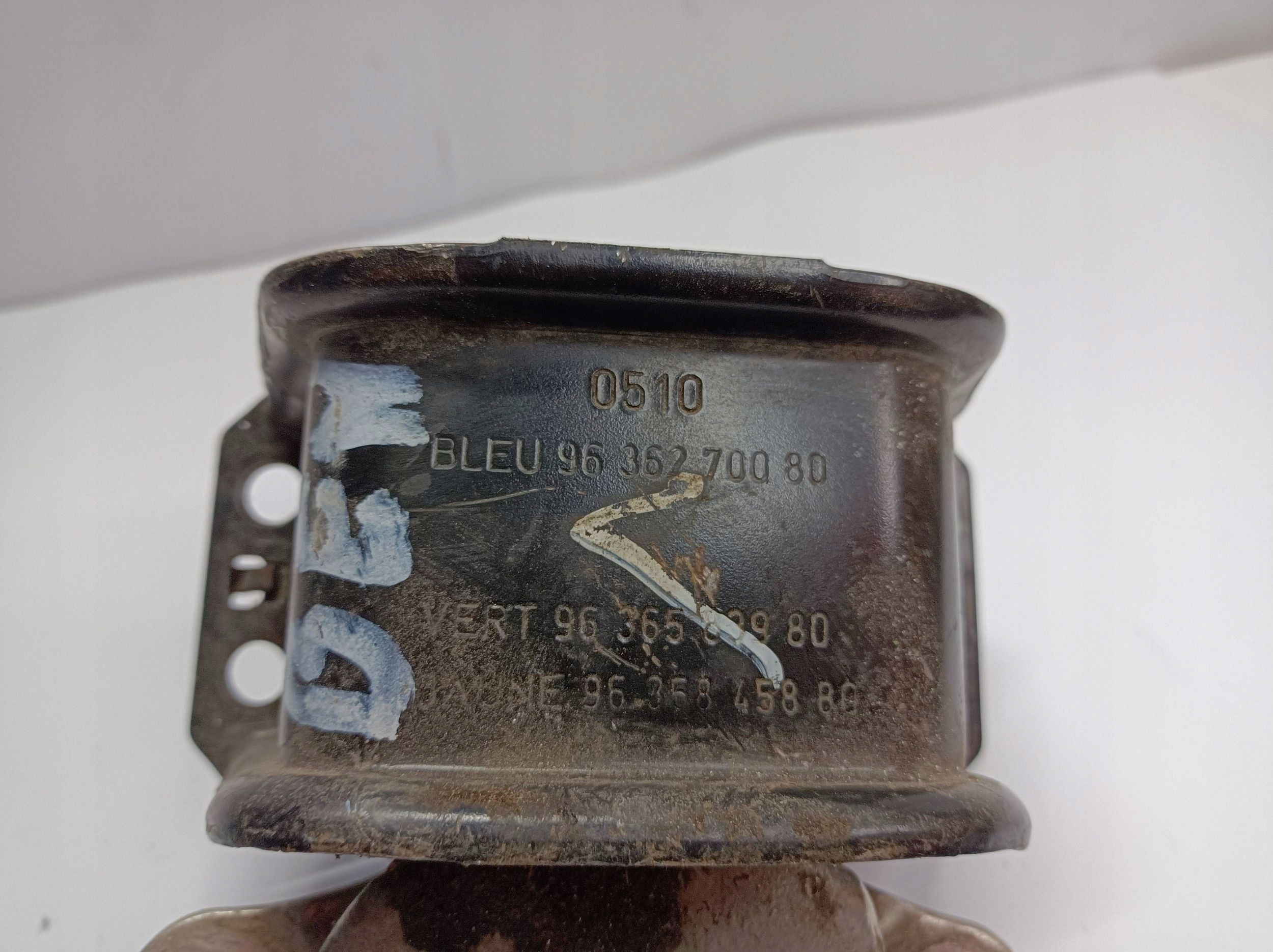 engine mount Peugeot 308 and other 9636270080