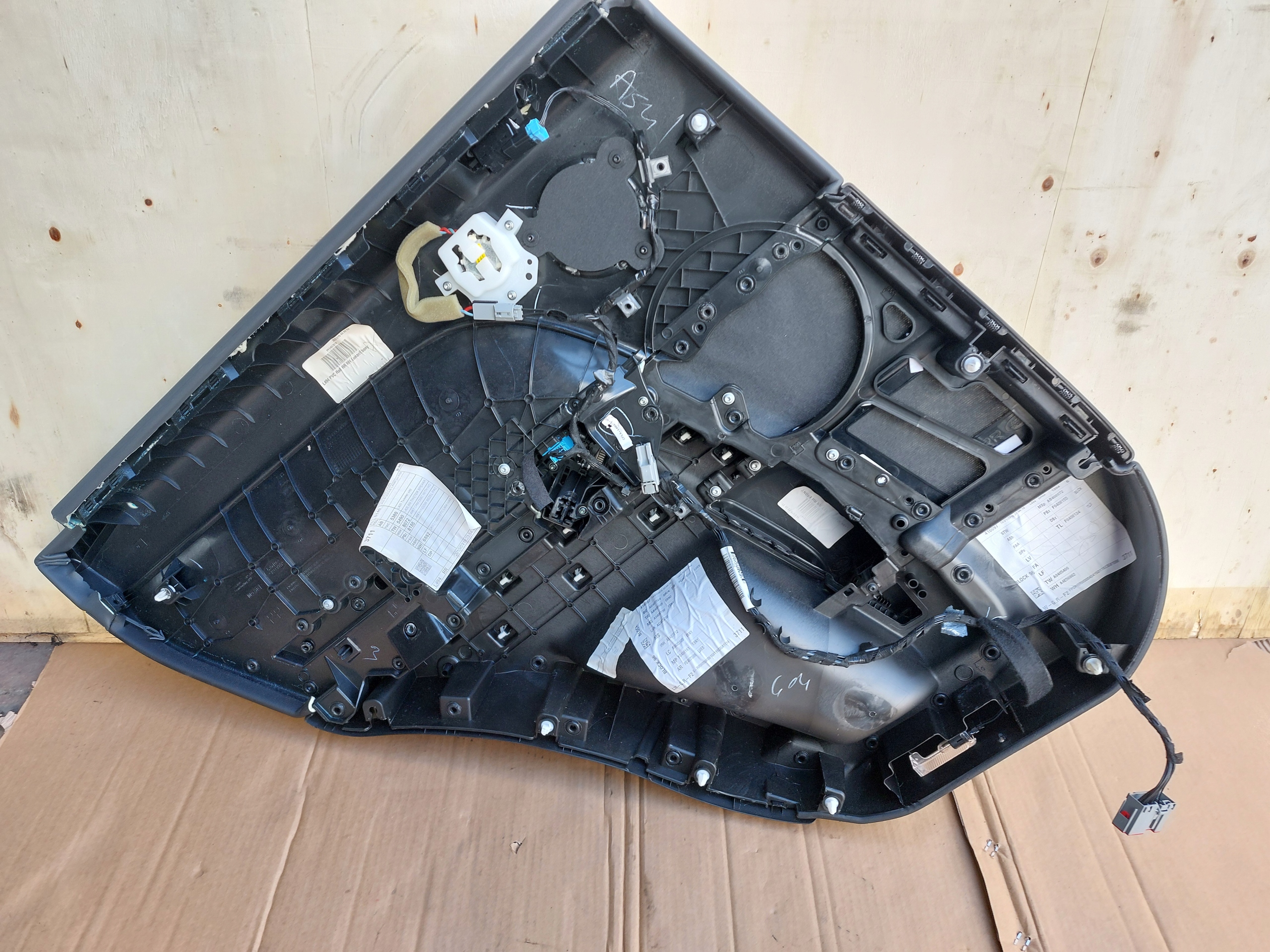 side door right rear part RANGE ROVER SPORT L494