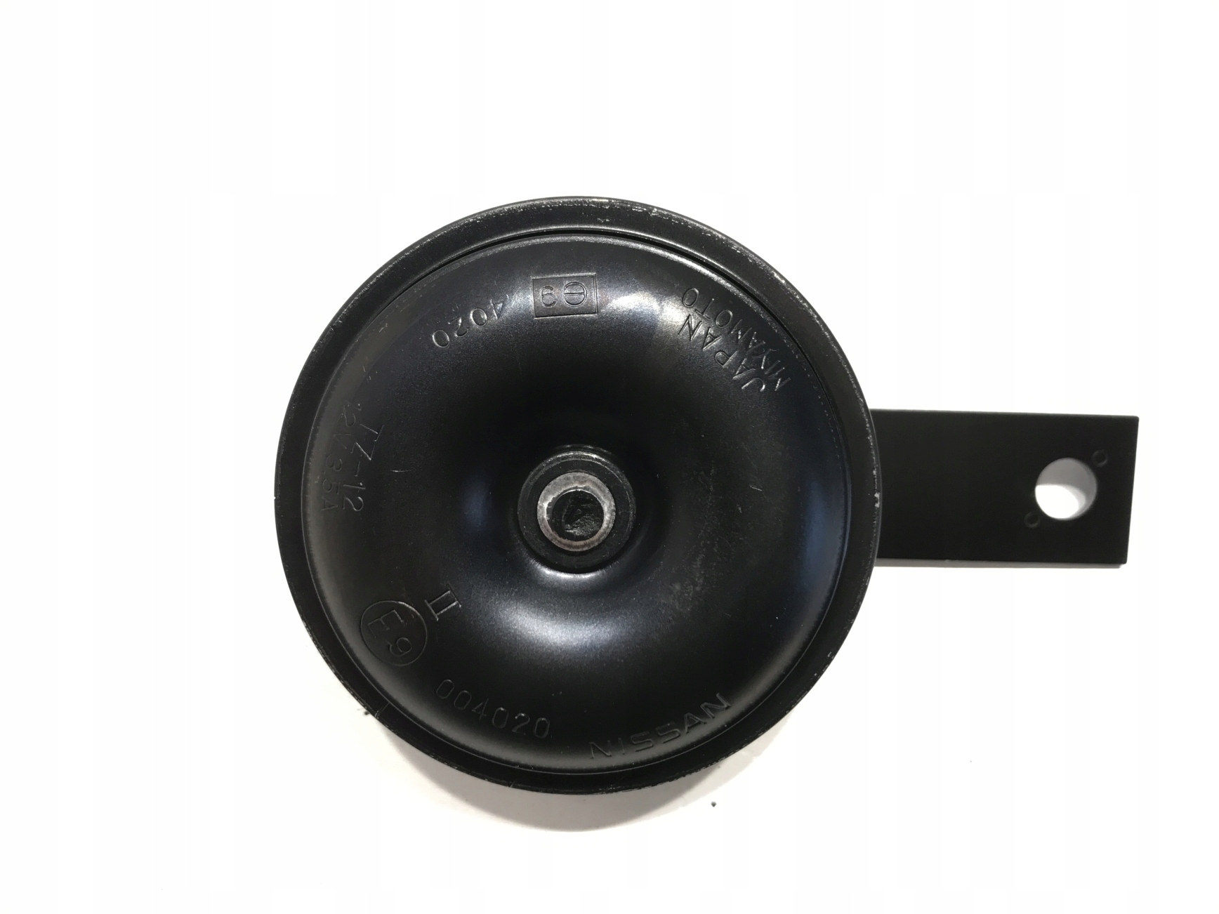 25620JN20A - NISSAN LEAF TEANA РОГ В СБОРЕ СИГНАЛ ОРИГИНАЛ