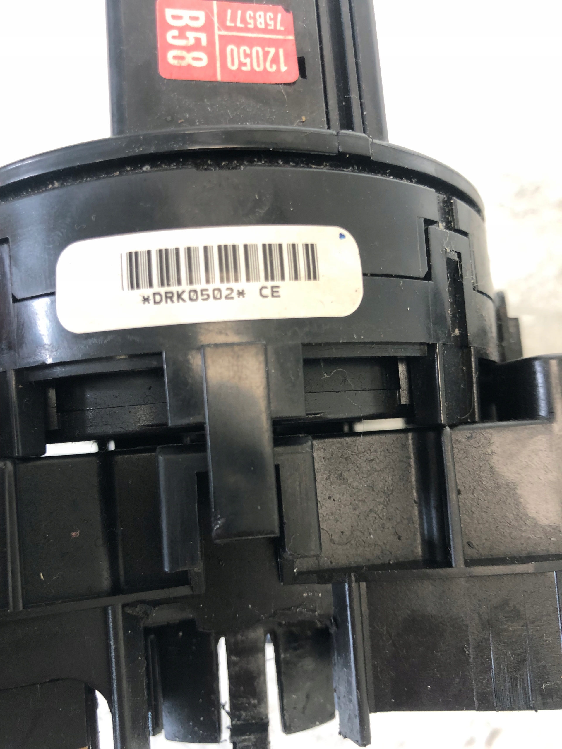 steering wheel levers and controls ring TOYOTA AURIS and