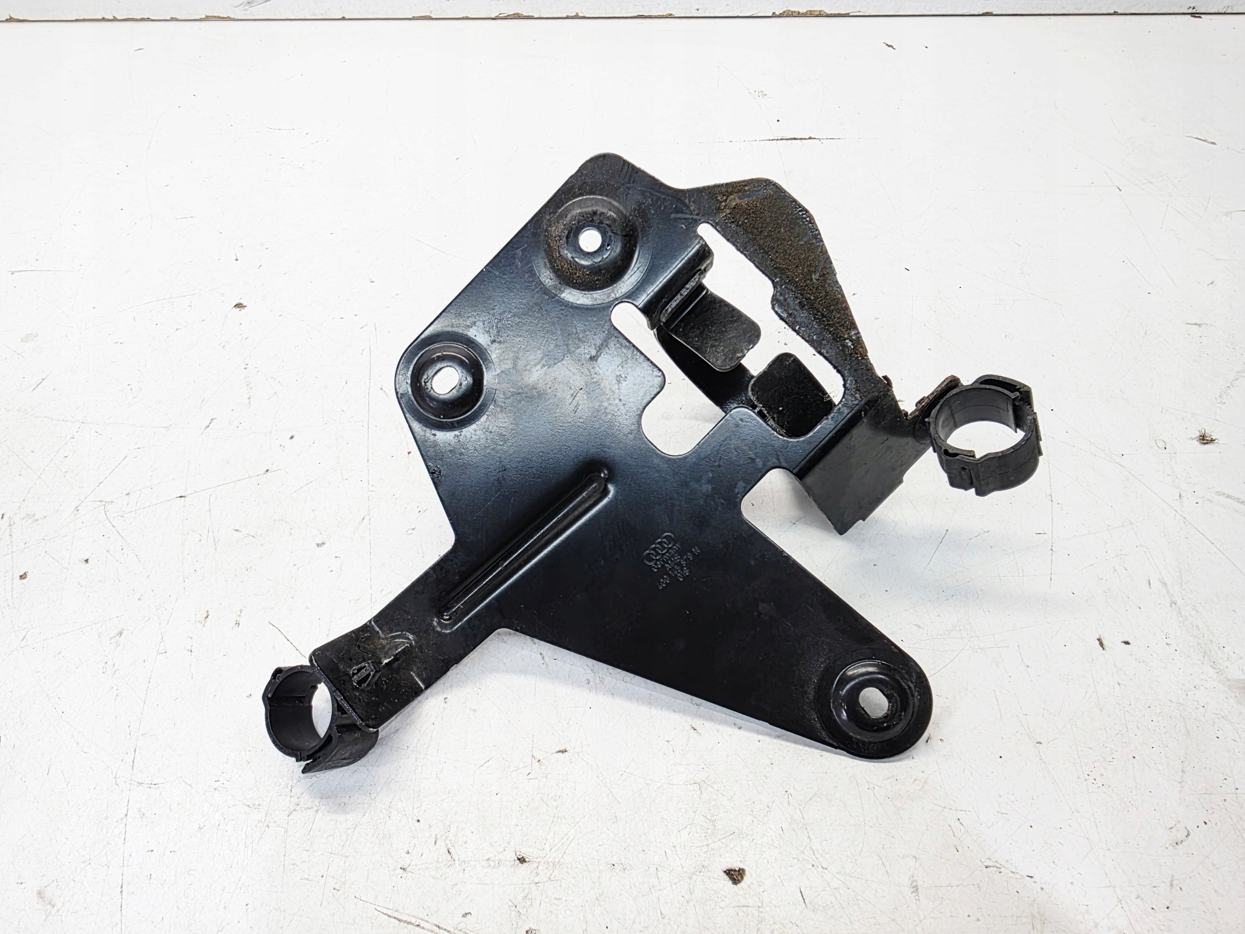 Poignée Support plaque POMPY d’eau AUDI A6 C7 A7 4G0145879N