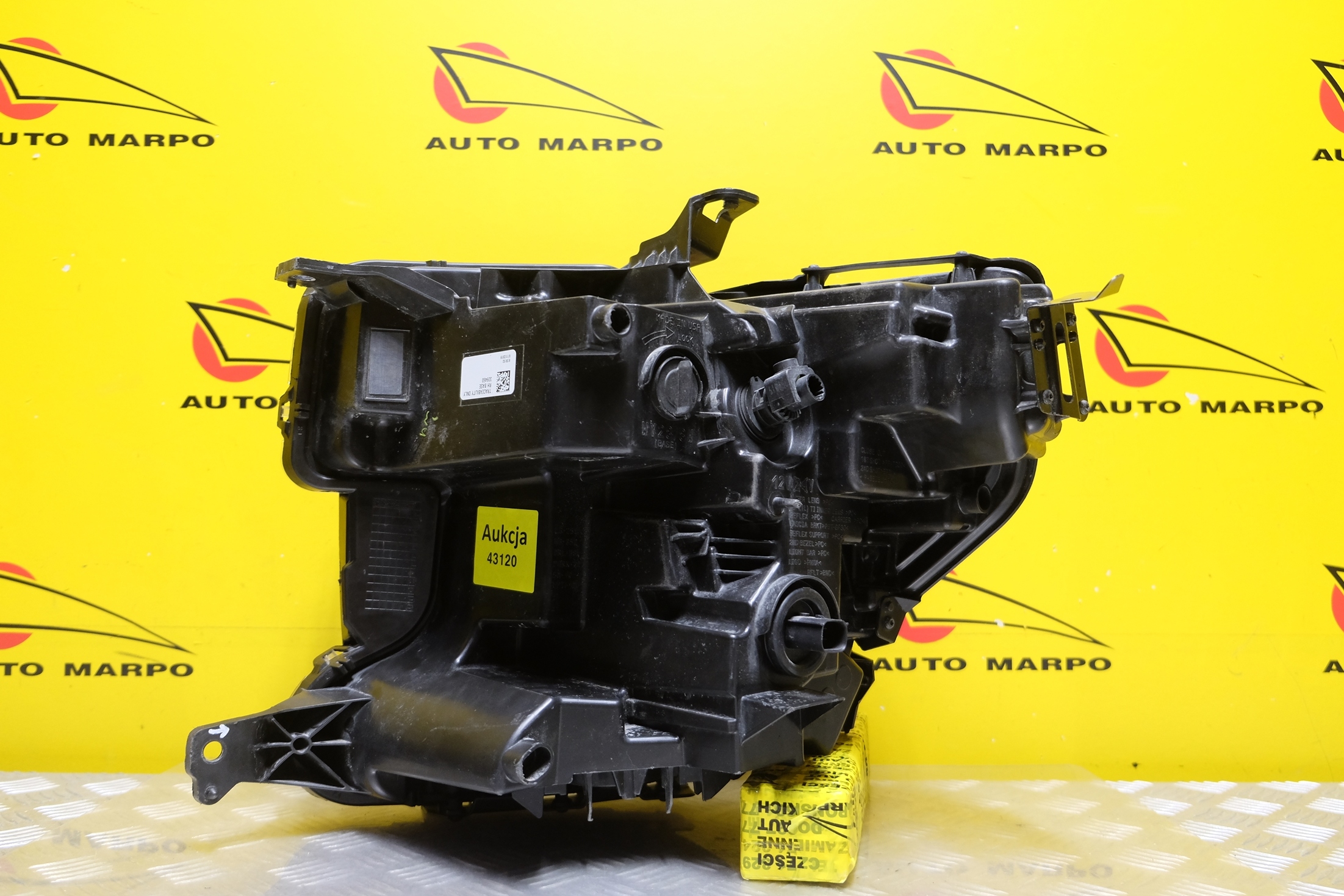 GMC SIERRA 2019 20 REFLEKTOR LAMPA PRZÓD LED R USA Wersja Amerykańska