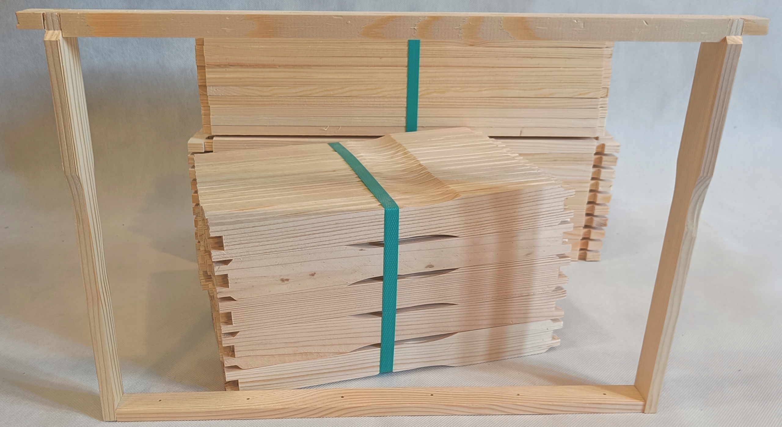 

Ramka do ula Dadant-Hoffmanowska 50szt