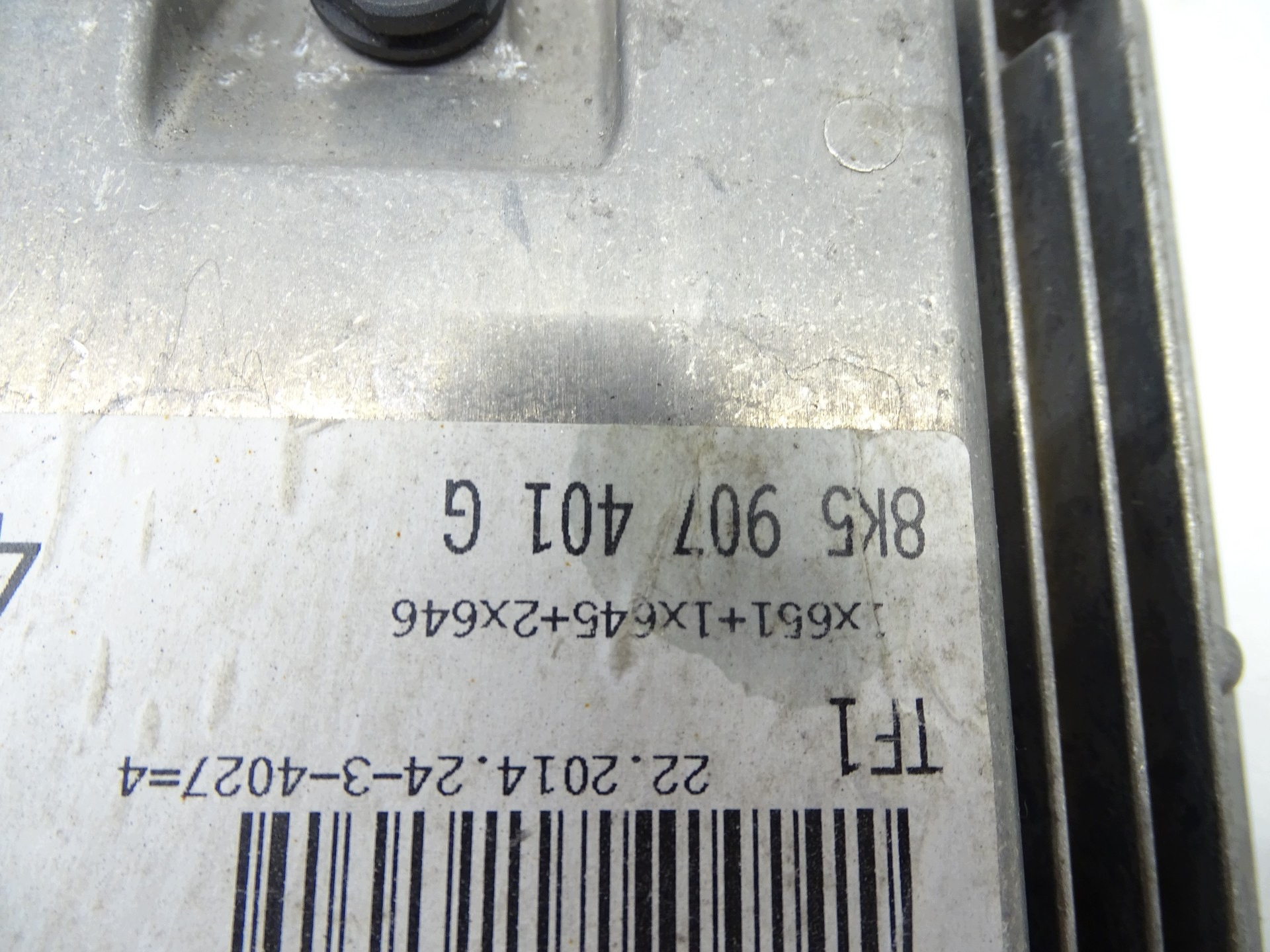 control unit computer of the engine AUDI A5 8T 3.0 TDI 8K5907401G