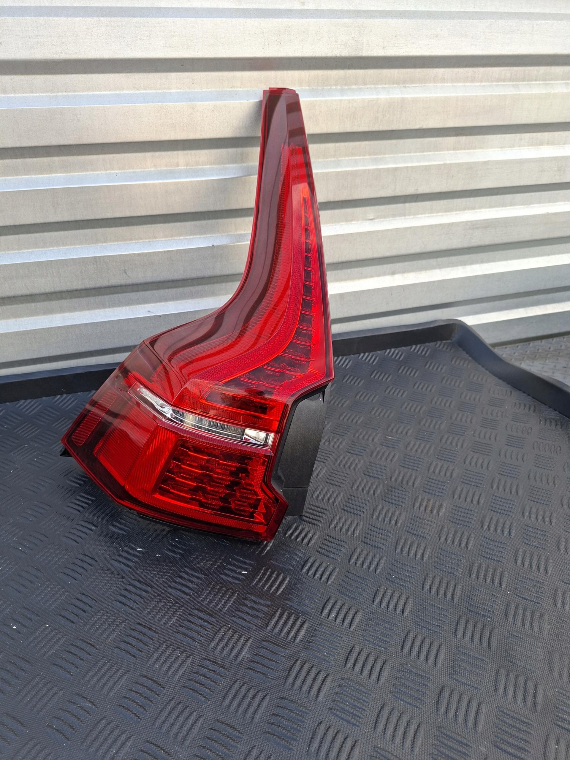 light rear part left rear left 31420427 EUROPA VOLVO XC60 II