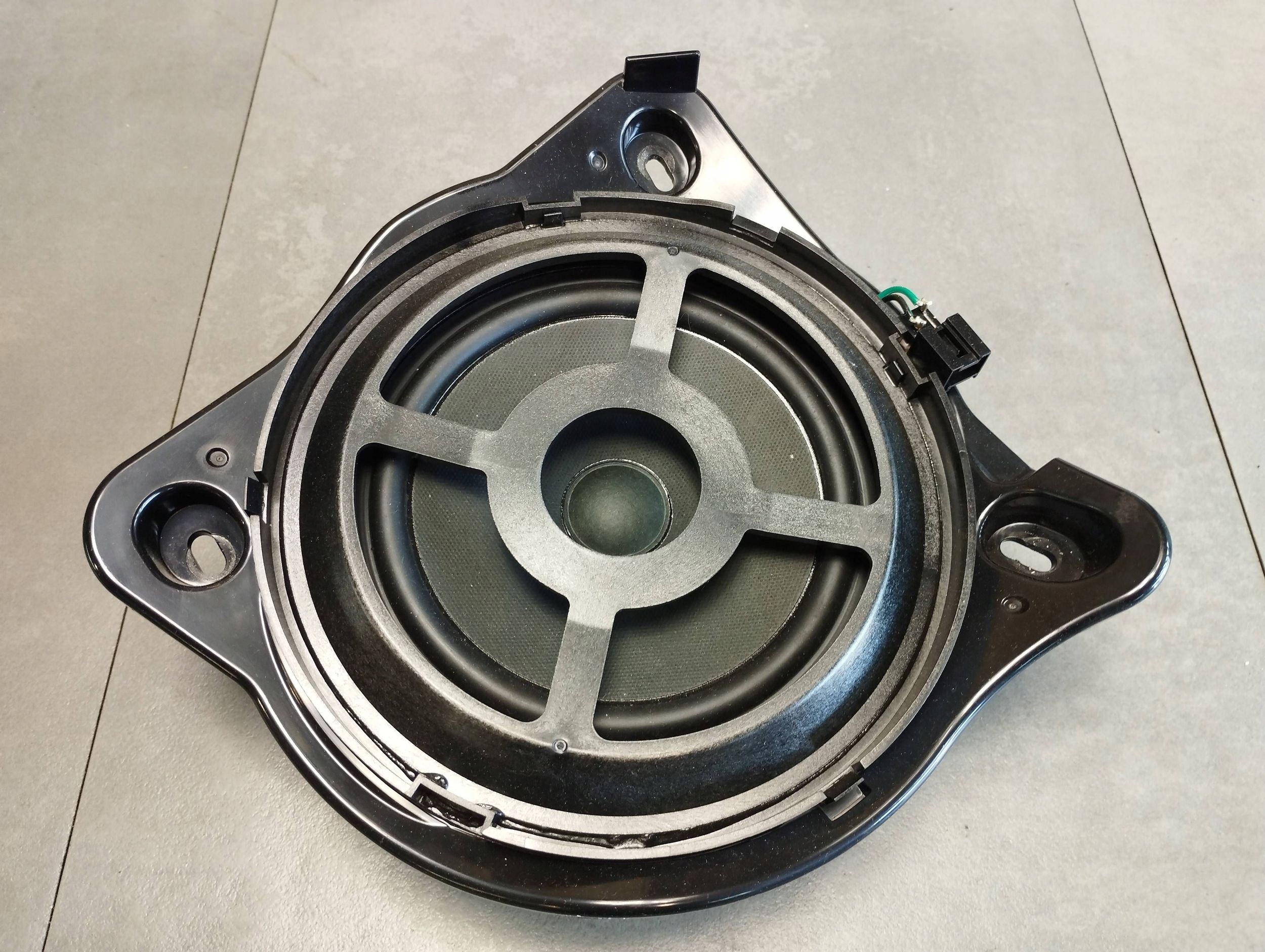 Mercedes-Benz GLC X253 speaker