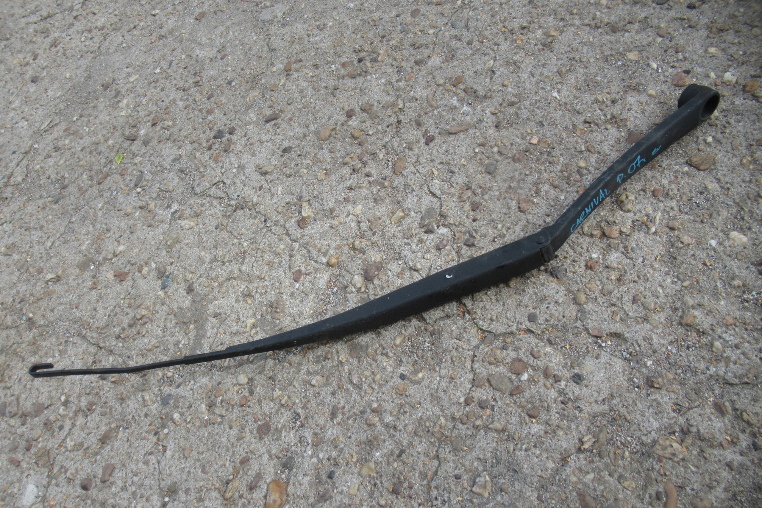 KIA CARNIVAL II 07R wiper arm right