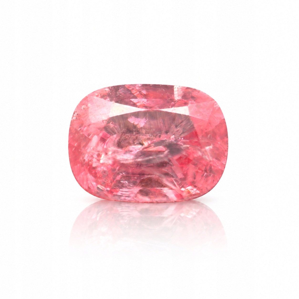 Přírodní Spinel 0.22ct Cushion Růžový Barma I2 certifikát Wbd