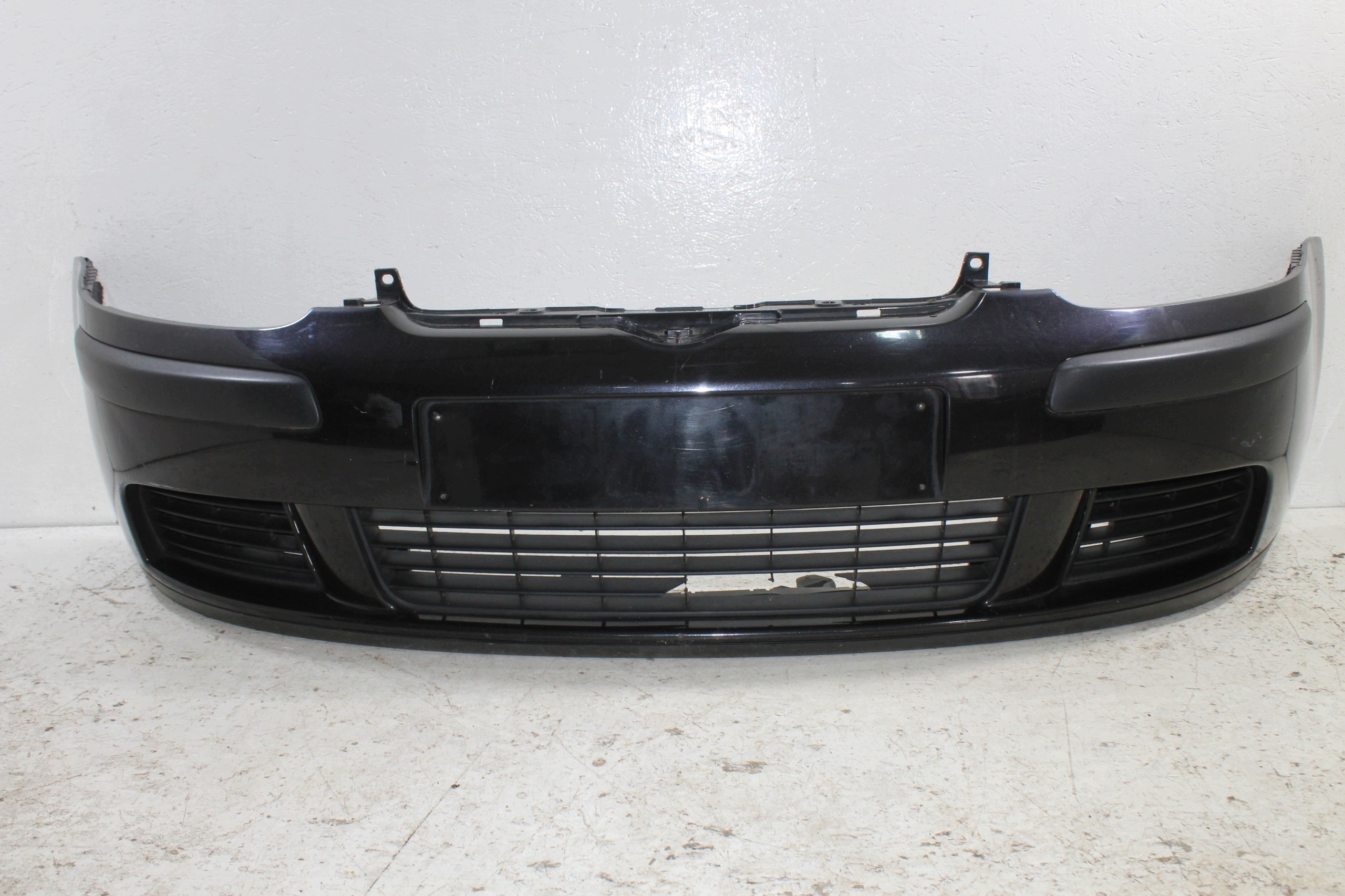 VW Golf V bumper front front 1K0807217