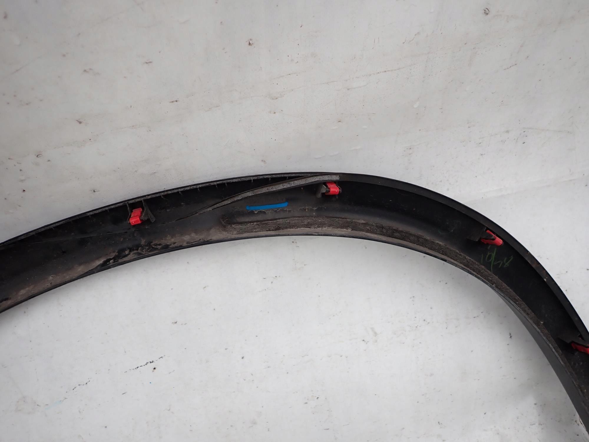 MITSUBISHI ASX and 1 LIFT 12-22 cap right front