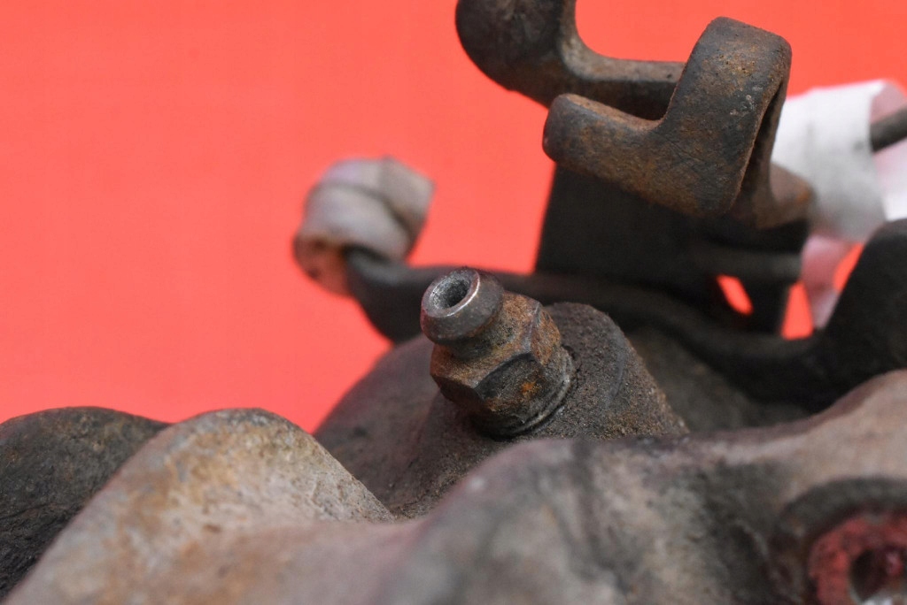 caliper brake right rear part AUDI A4 B5 1.9 TDI 110 KM 94-99