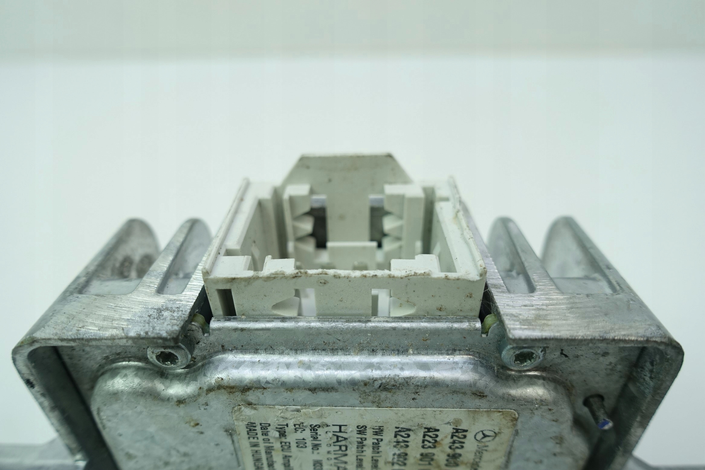 amplifier HARMAN MERCEDES W223 W447 A2439008400
