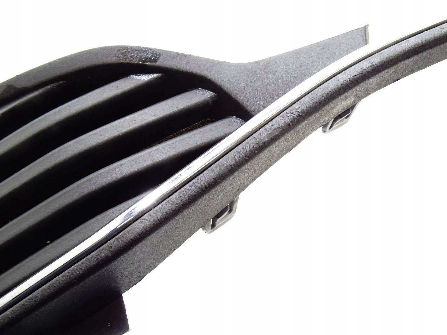 grid of a bumper right front right front lower OPEL ASTRA K V 39094826