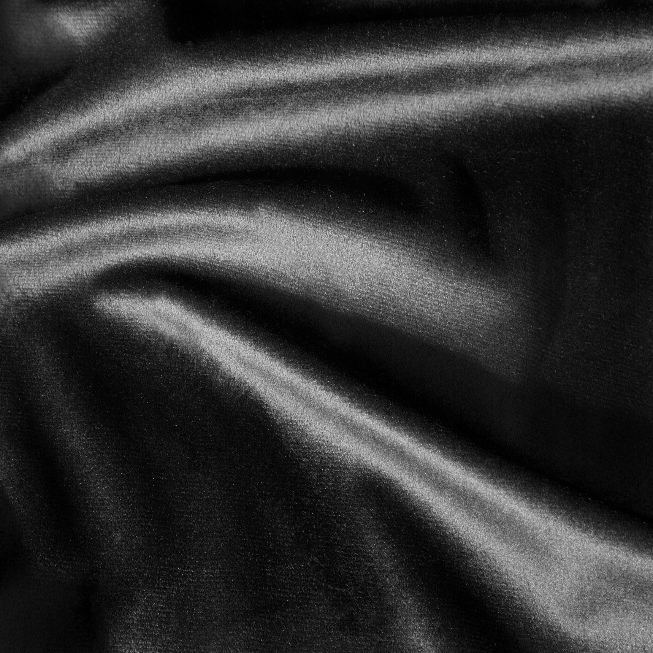 CZARNA GRUBA ZASŁONA WELWET 135X270 TAŚMA ŻABKI Wzór gładki