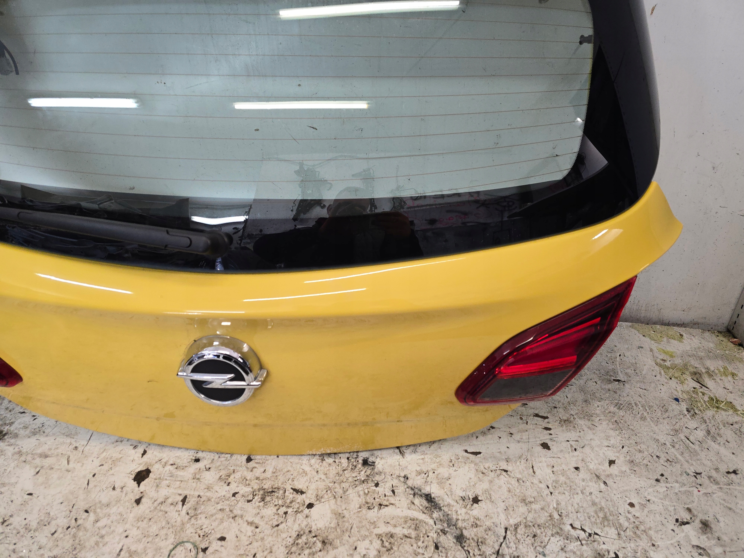 OPEL CORSA E 5 door 5D trunk door boot Z40Q