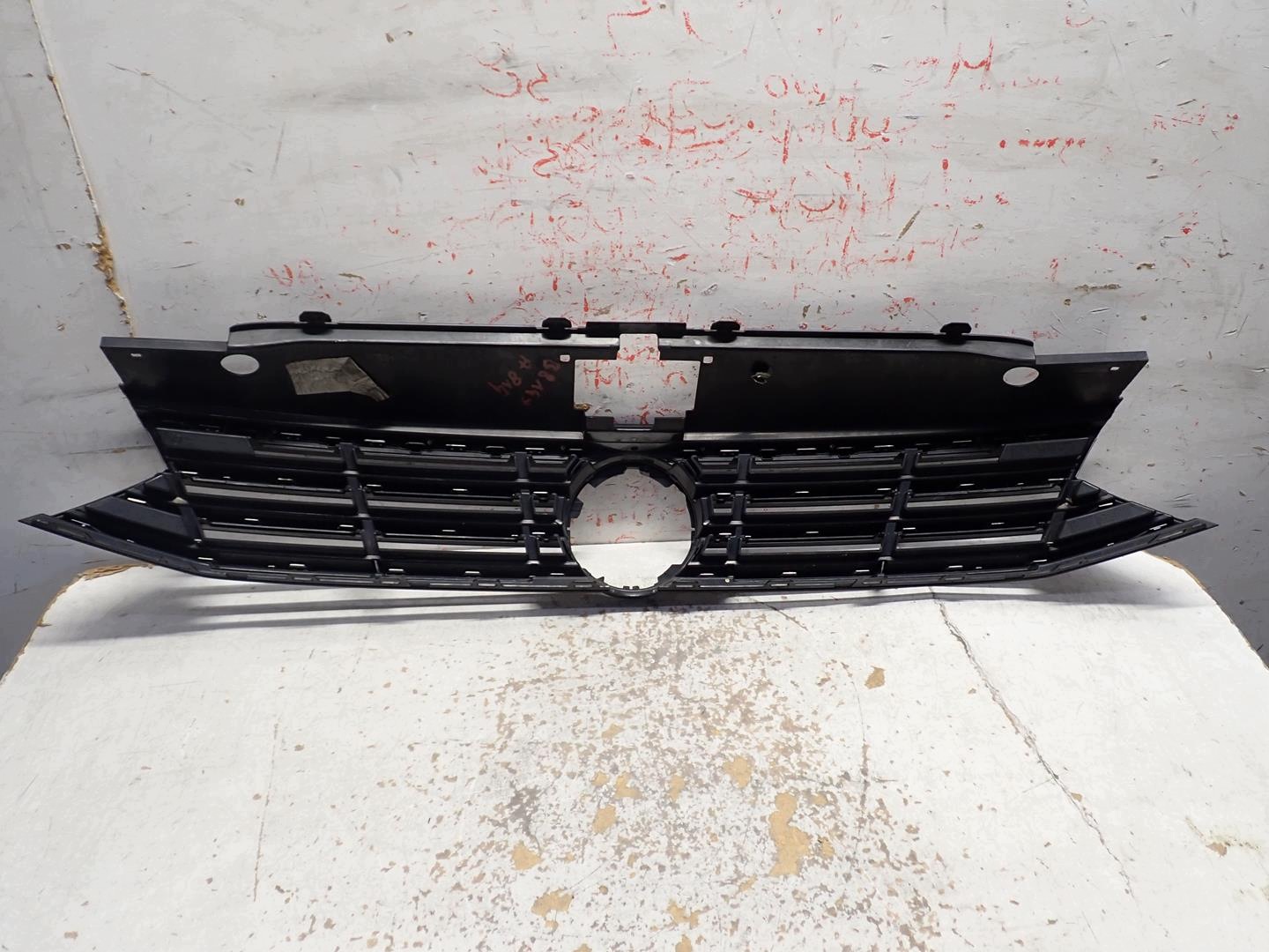 Grill VW PASSAT B8 2014- 3G0853653E