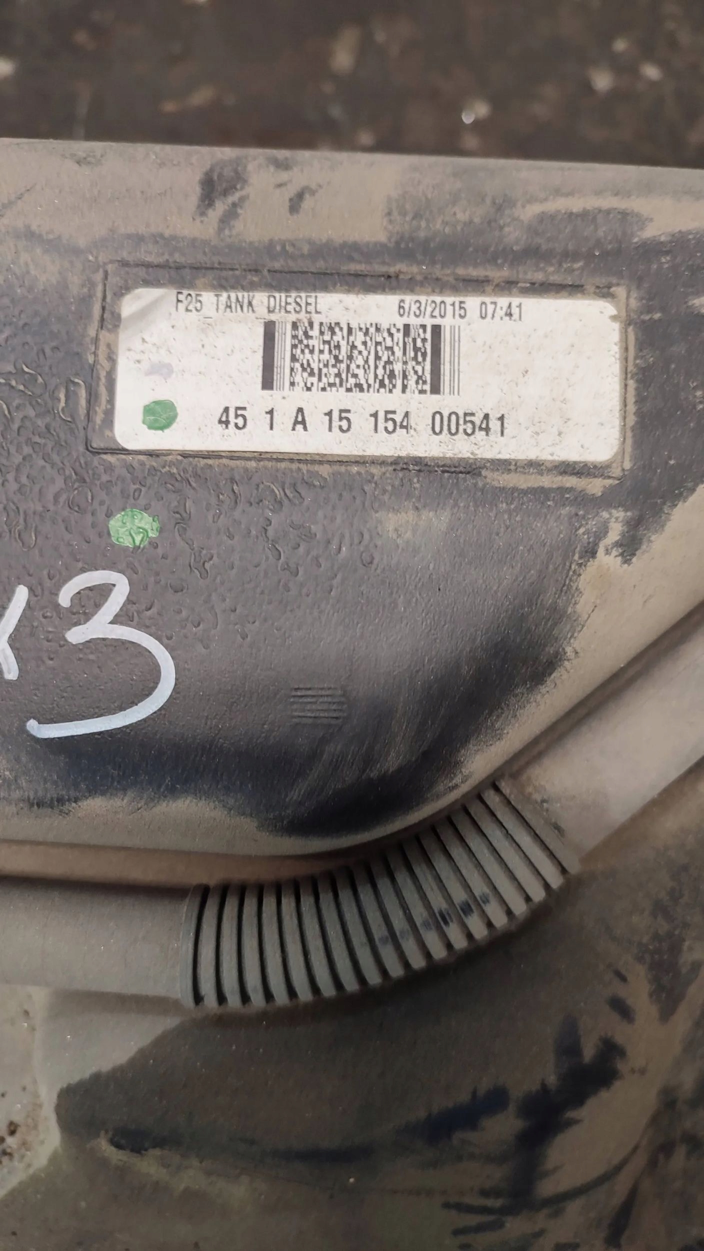 BMW X3 F25 2015 tank