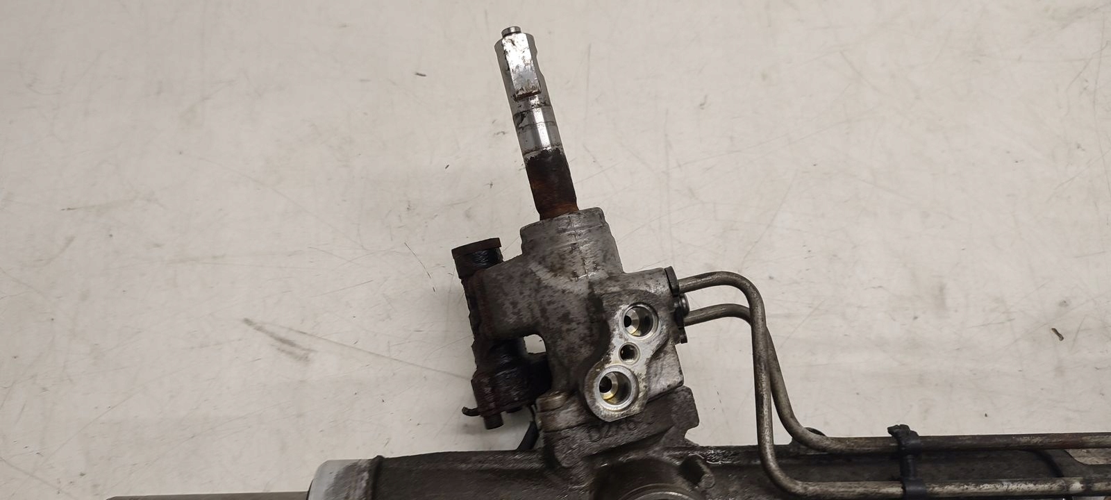 Boîte direction Citroen C6 2,7 HDI