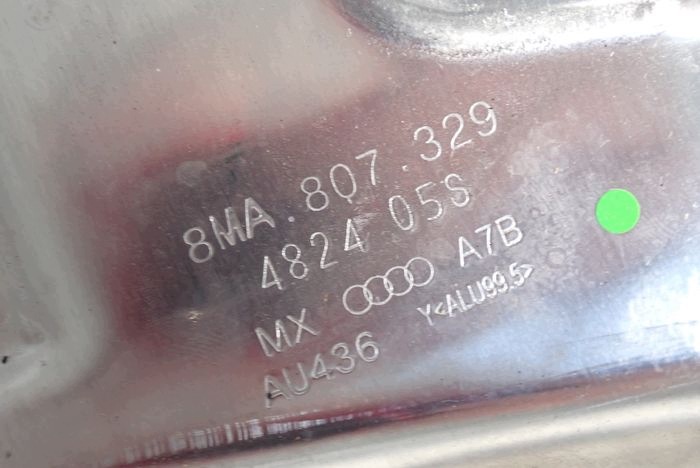 AUDI Q5 III 25- fedél termiczna hátso 8MA807329