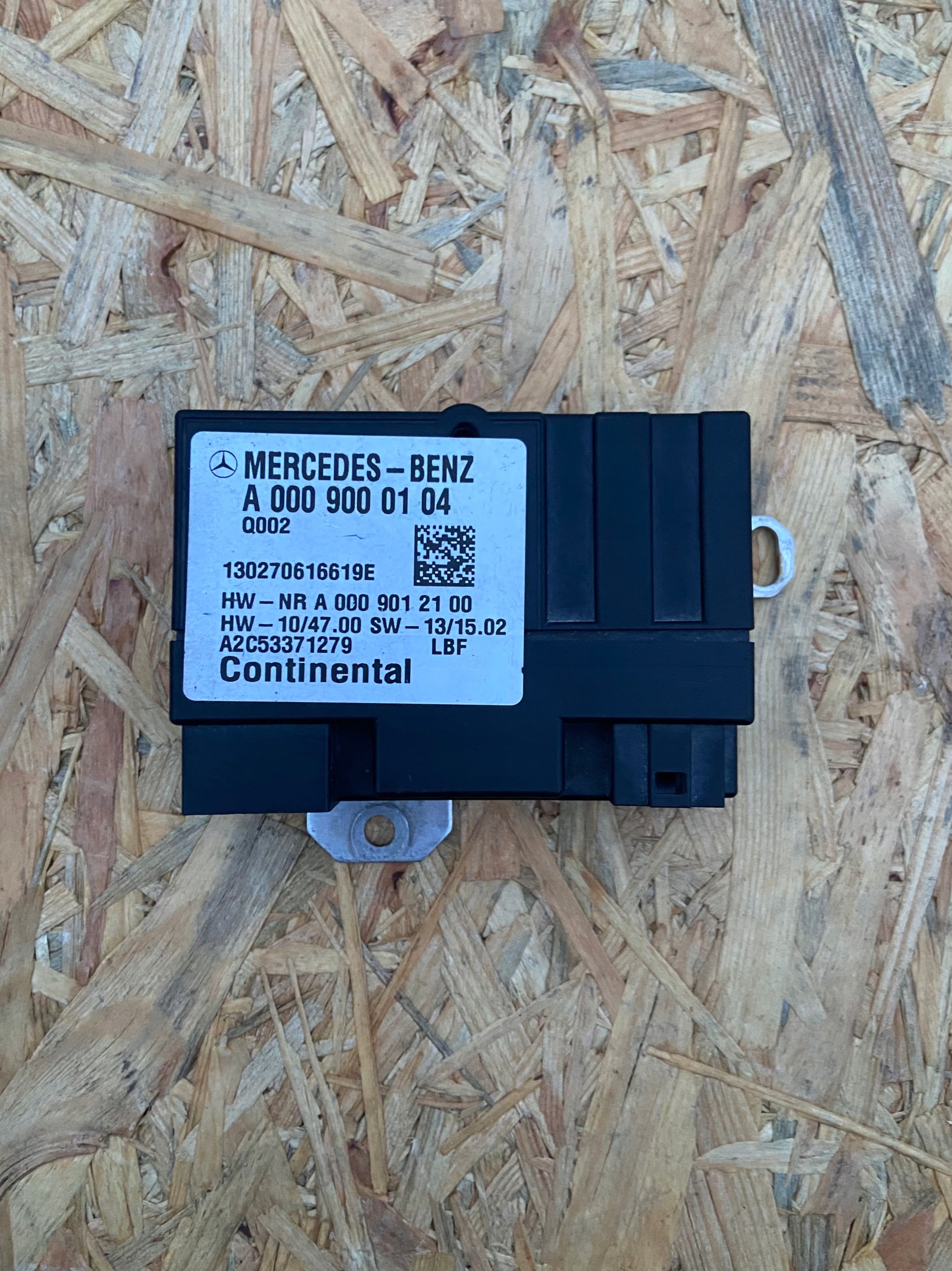 0009000104 - Модуль насоса MERCEDES GL GLE ML 5.5 63 AMG M157