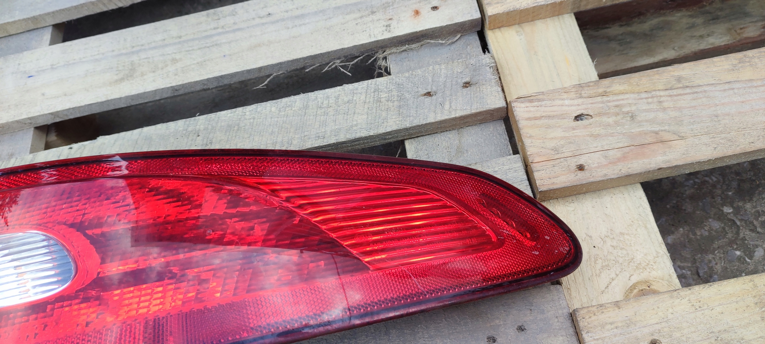 light right rear part right rear JAGUAR XF X250 8X2313404BD
