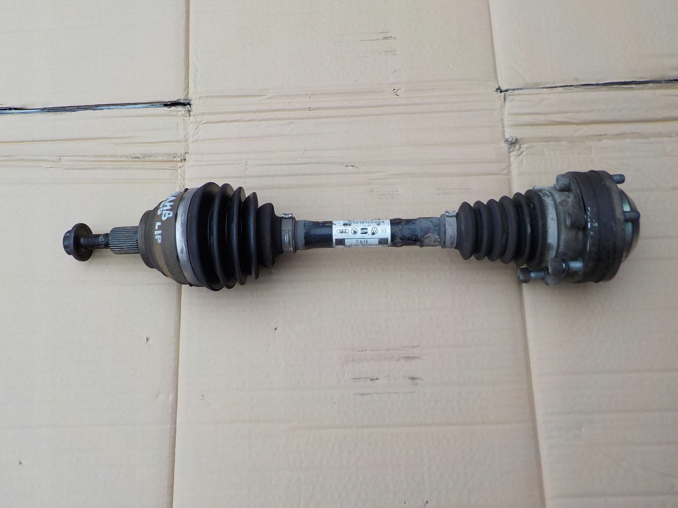 semi-axis left seat alhambra II 2,0 tdi 2011r 7N0407761N