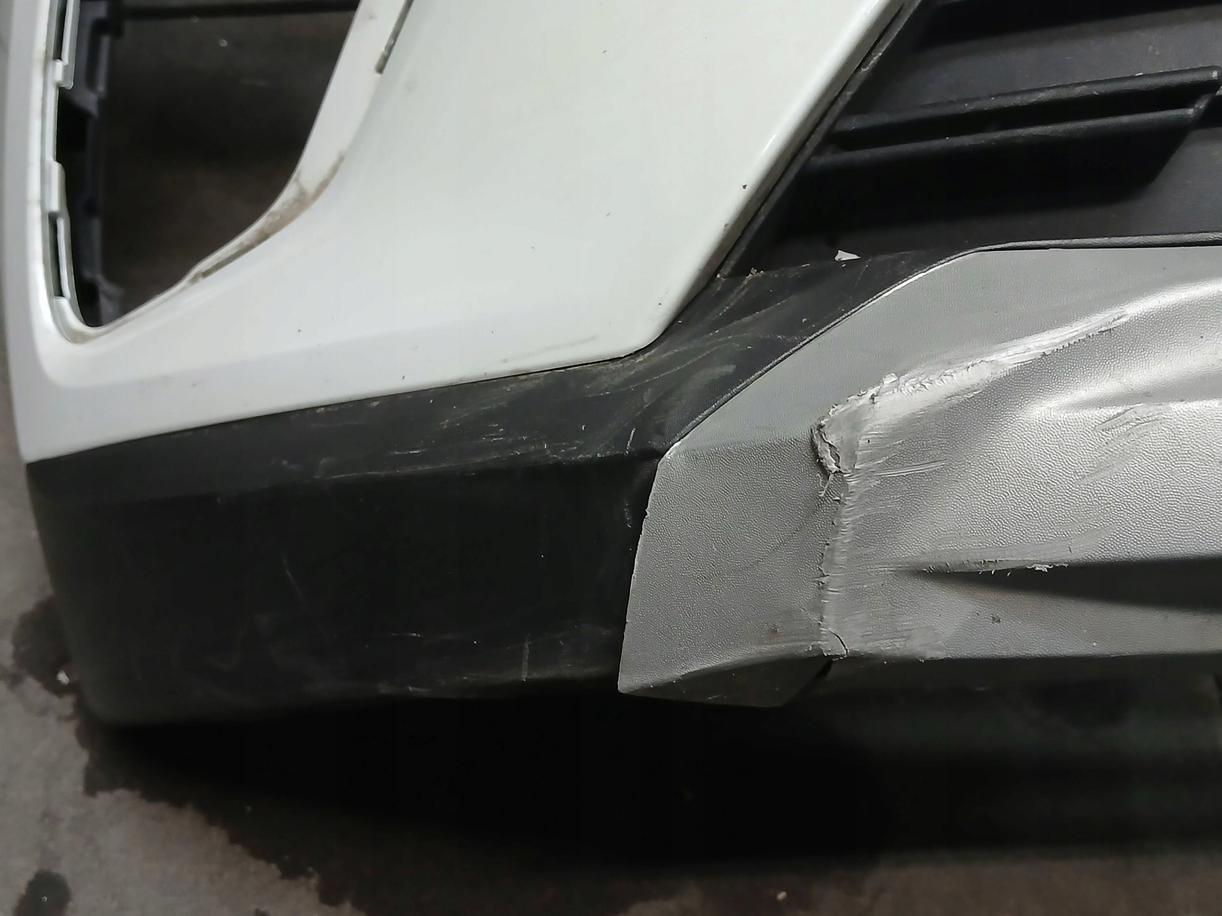 nárazník předek RENAULT CAPTUR II 2 18