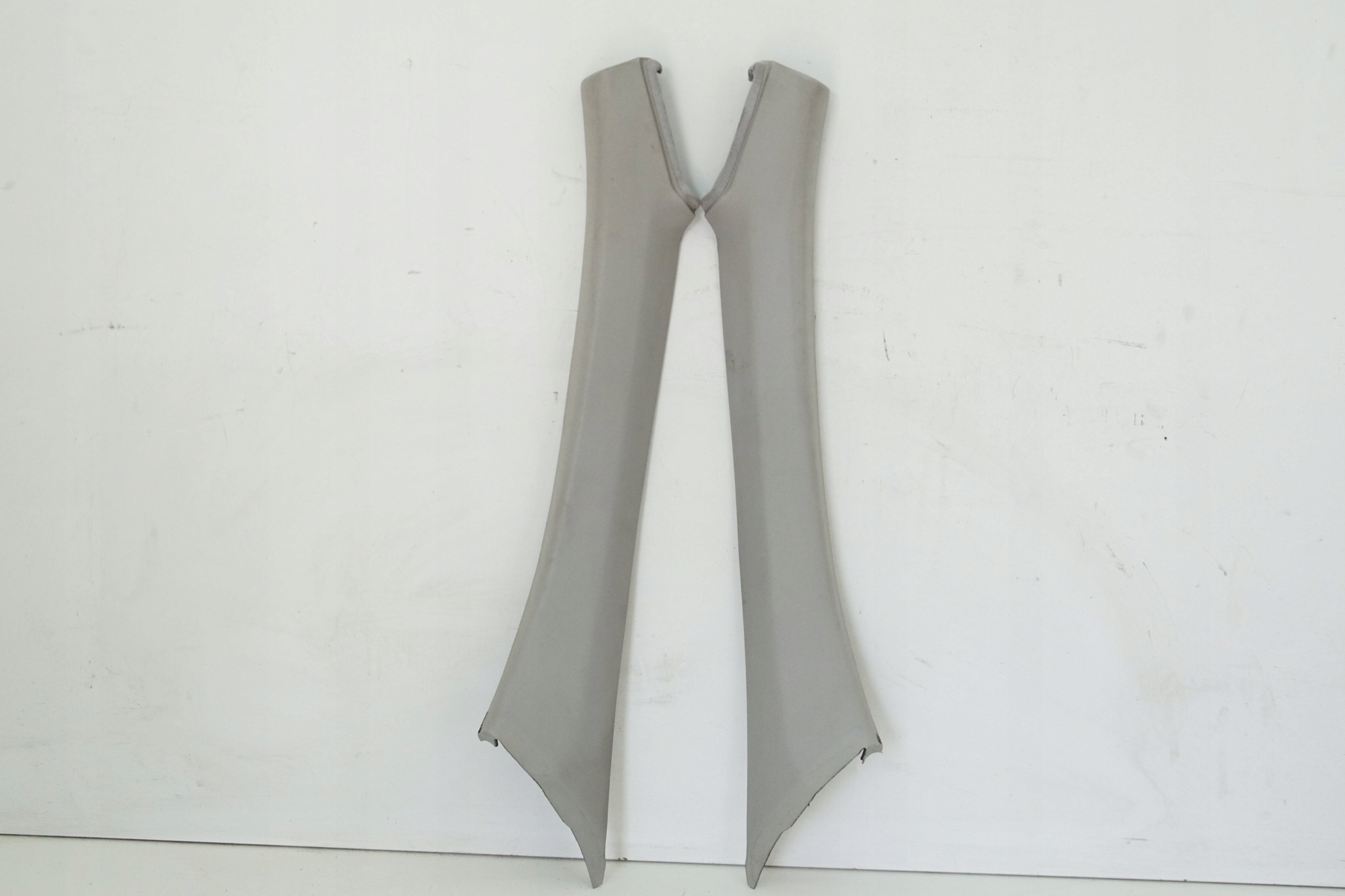 A2306900226 - Кришка стійки ліва права E81 MERCEDES SL R230 02