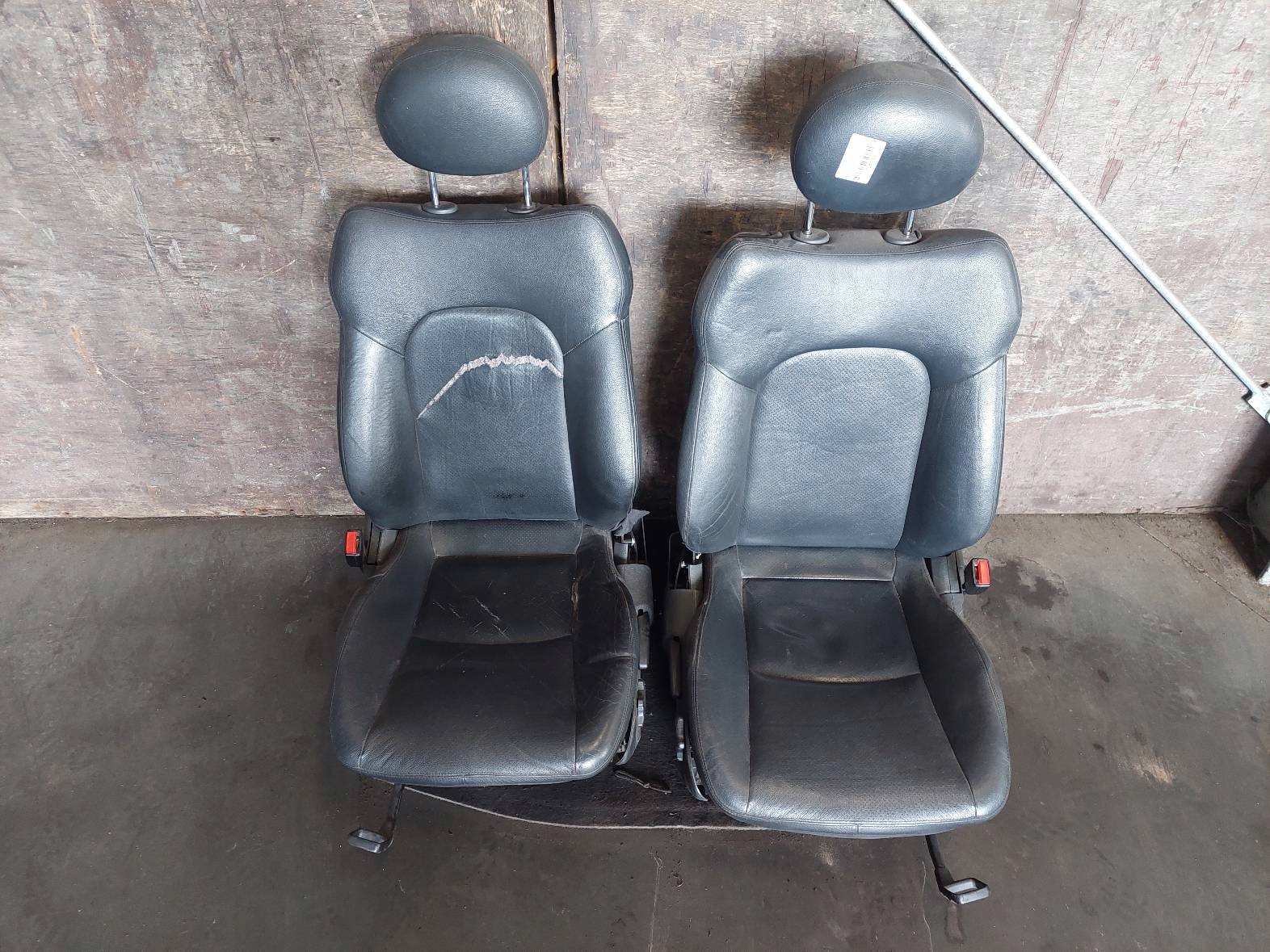 Sitze KOMPLET links rechts Sitz heck MERCEDES-BENZ W203 C180