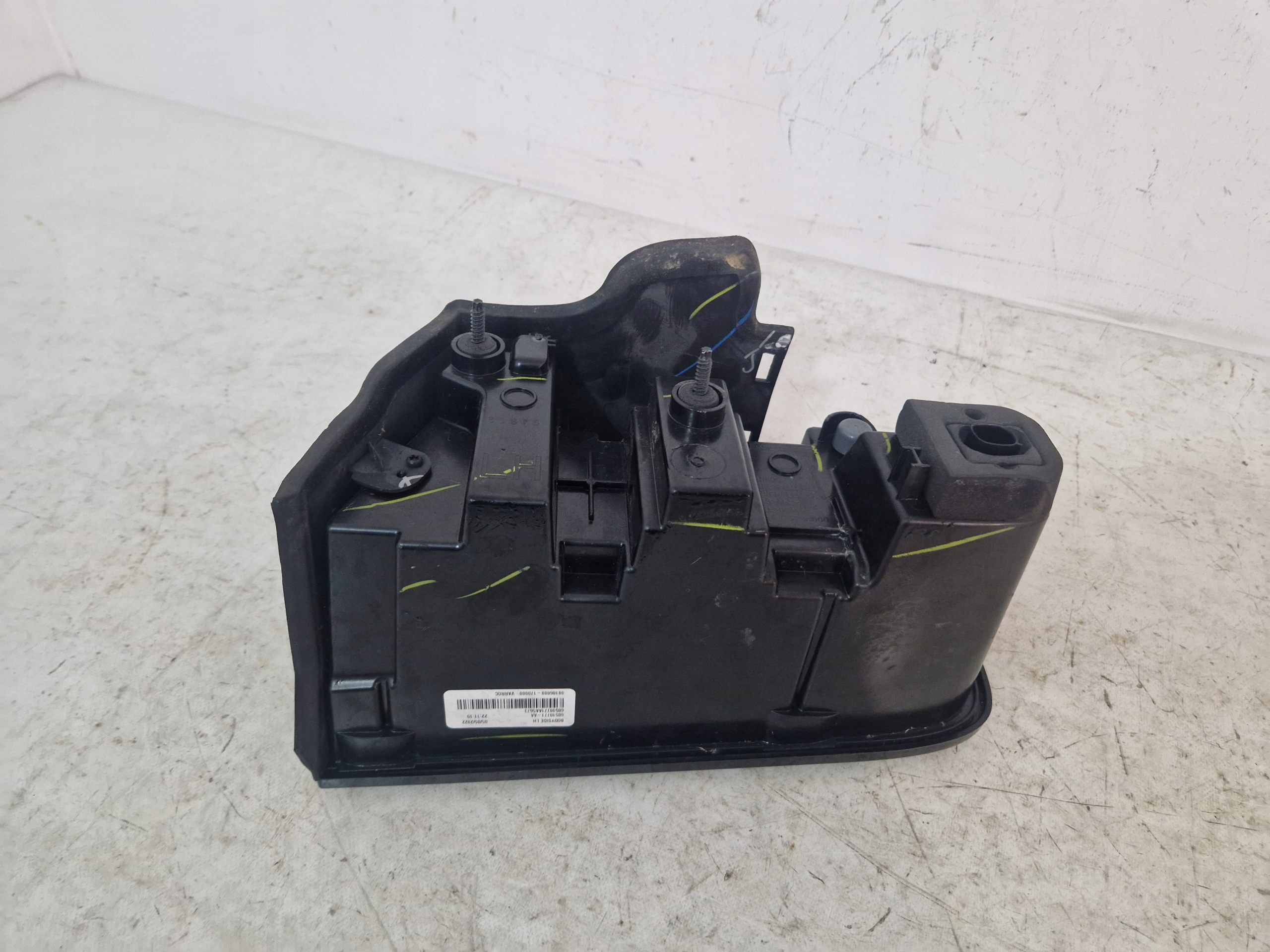 DODGE CHALLENGER LIFT 15- light left rear part rear 68510771AA