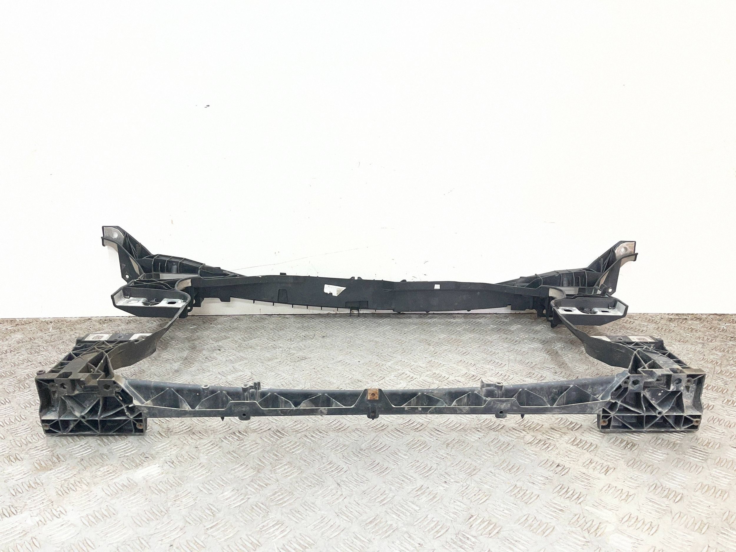 support panel for radiators front pillar AUDI A4 B9 8W 8W0805594