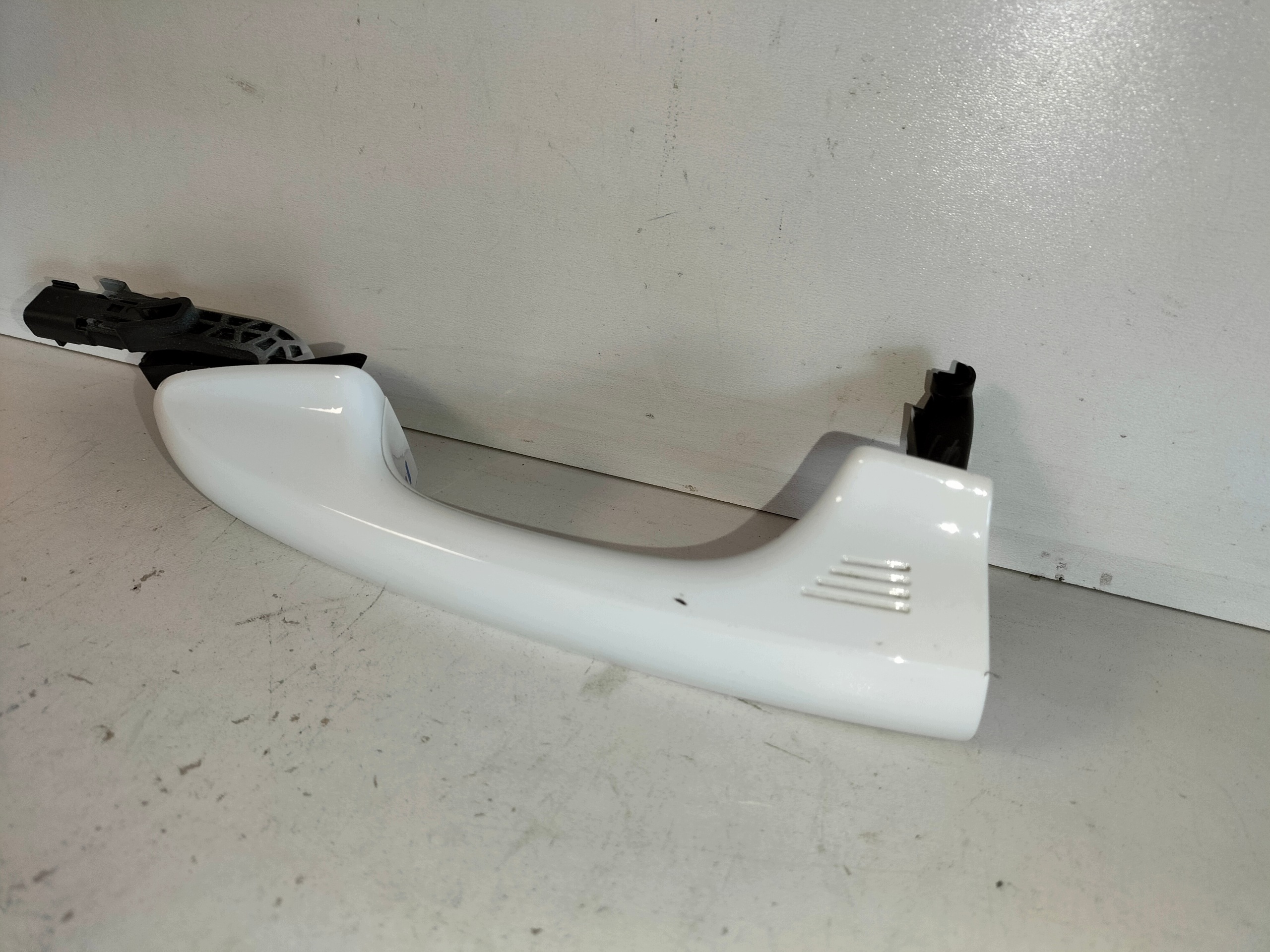 handle door front front right FORD FIESTA MK8 17