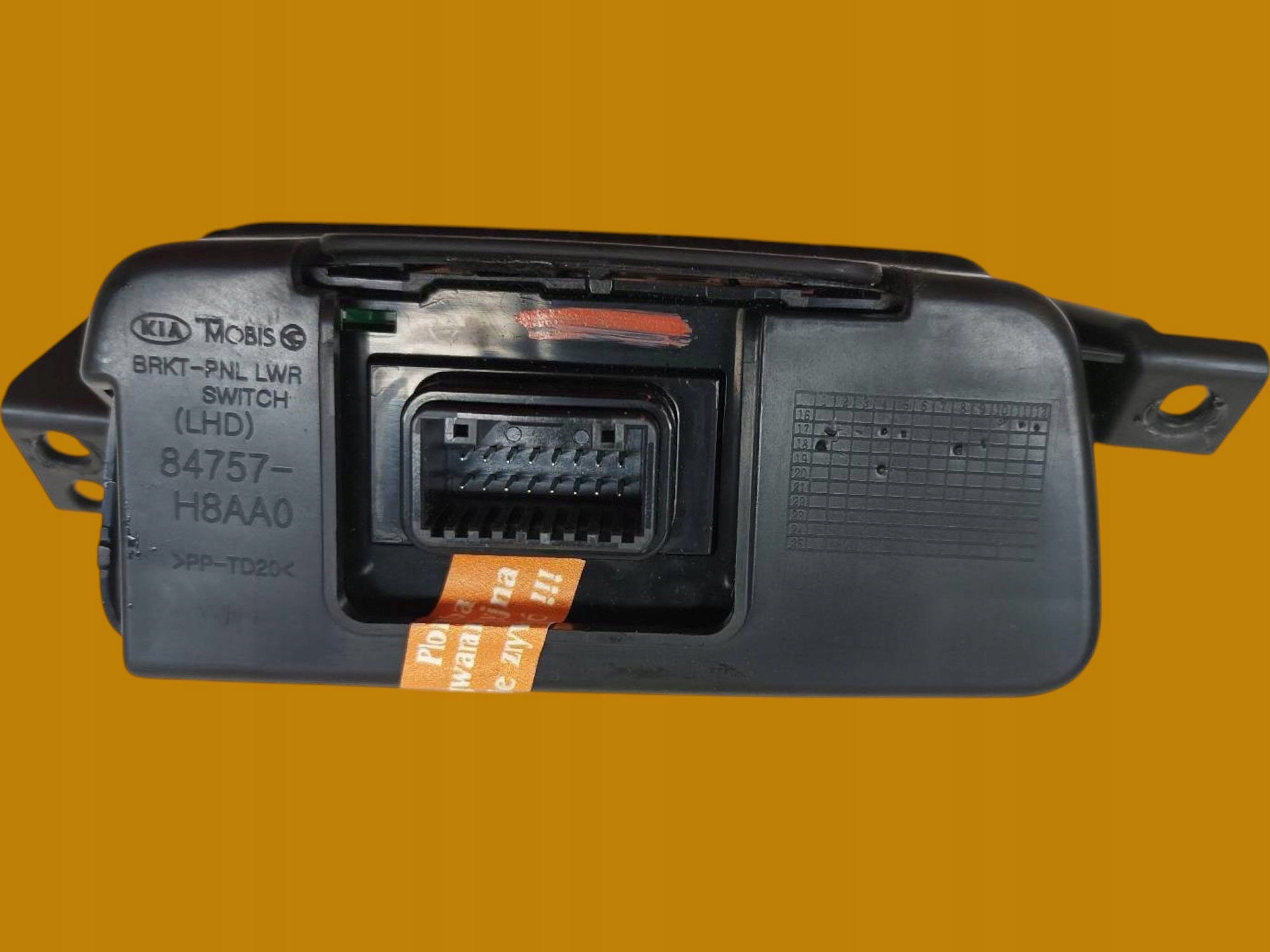 control panel switch 84757-H8AA0 Kia Stonic and (2017-)