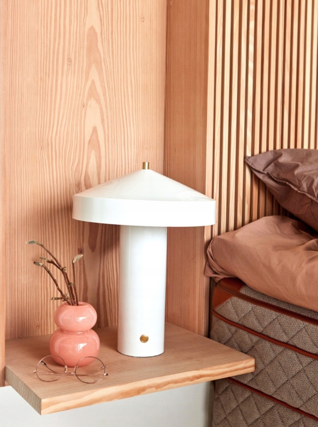 Stolní lampa Hatto White Oyoy Living