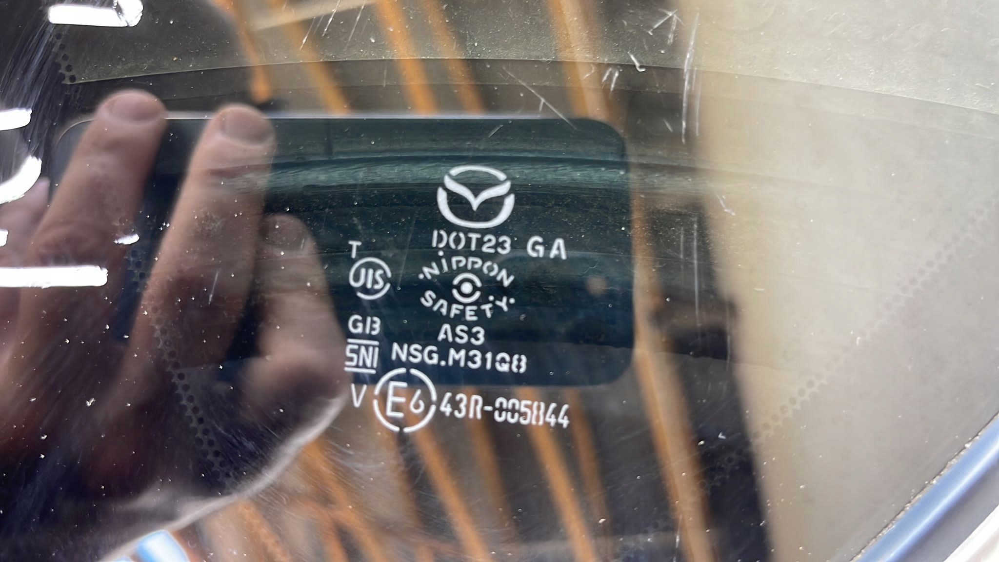 MAZDA CX5 SZYBA KAROSERYJNA LEWA TYŁ AS3 OE Producent części Mazda OE