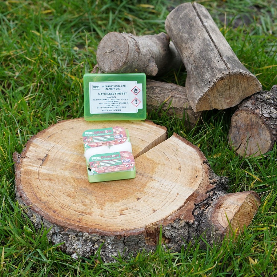 Zestaw do Rozpalania Ognia Krzesiwo + 2 Kostki Paliwa + Watolina Marka BCB