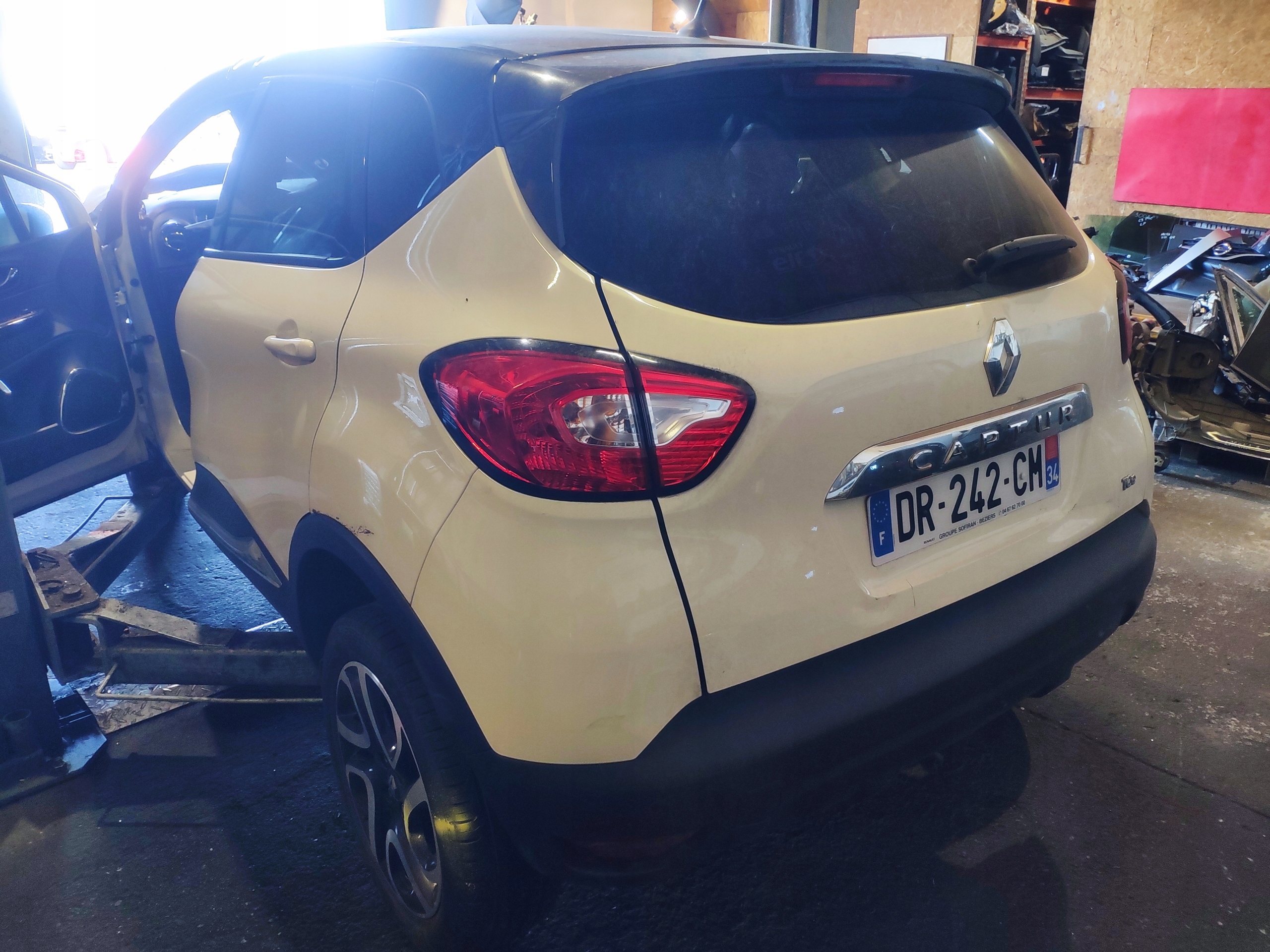 J5 H5 - RENAULT CAPTUR 1 І ПОЯС ПІДЛОГУ ЧВЕРТЬ ЗАДНЯ
