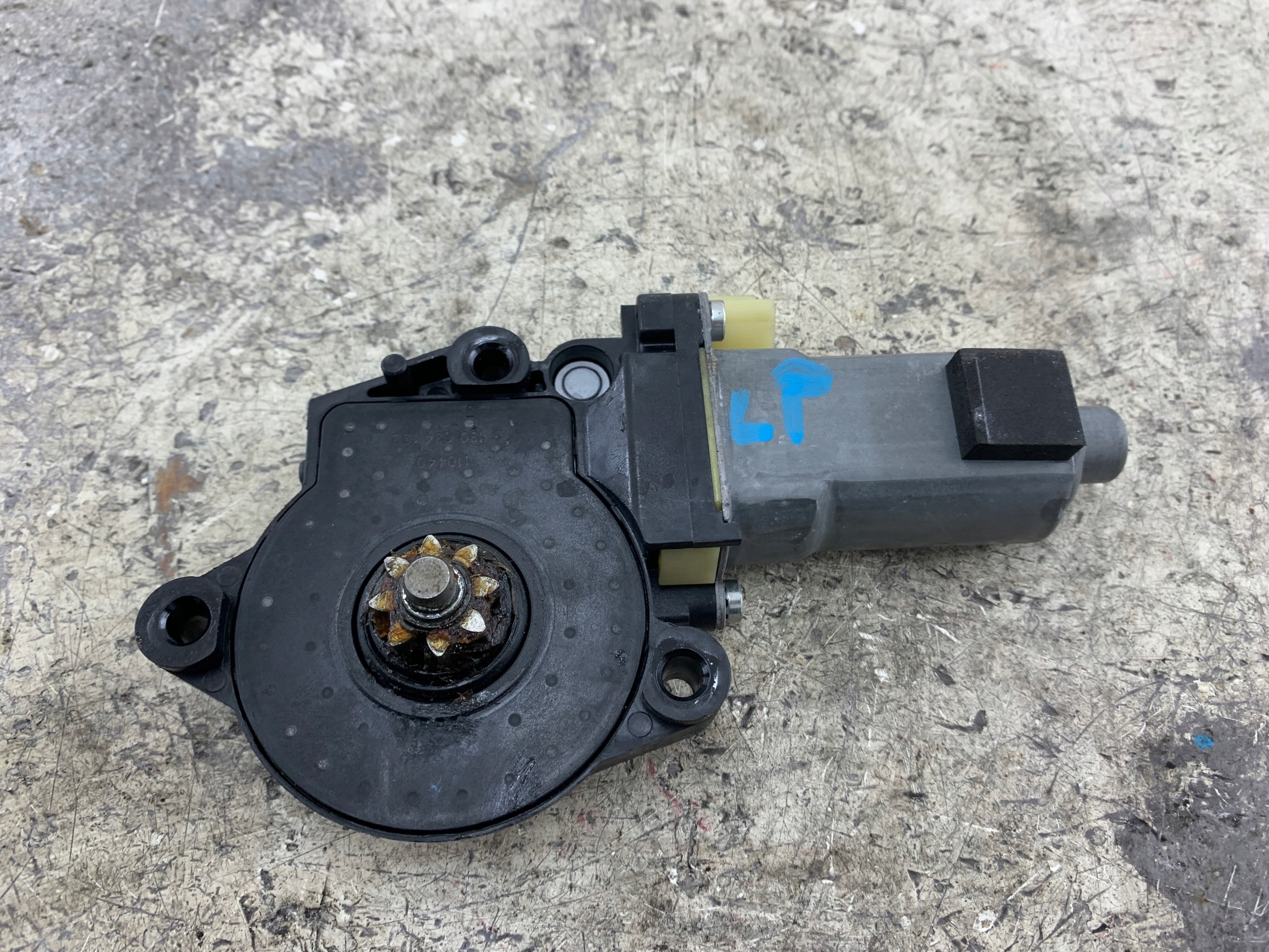 KIA SPORTAGE II mini motor windows left front