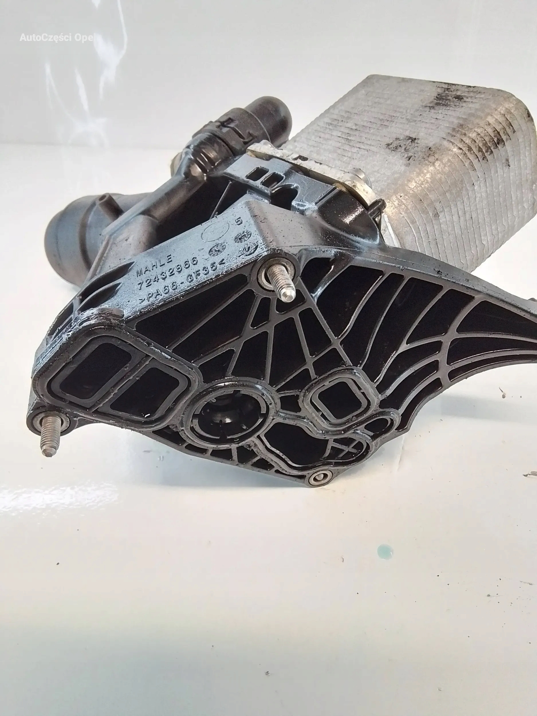 BMW 3 F30 PODSTAWA OBUDOWA FILTRA OLEJU B47 2.9D 72361309 Producent części BMW OE