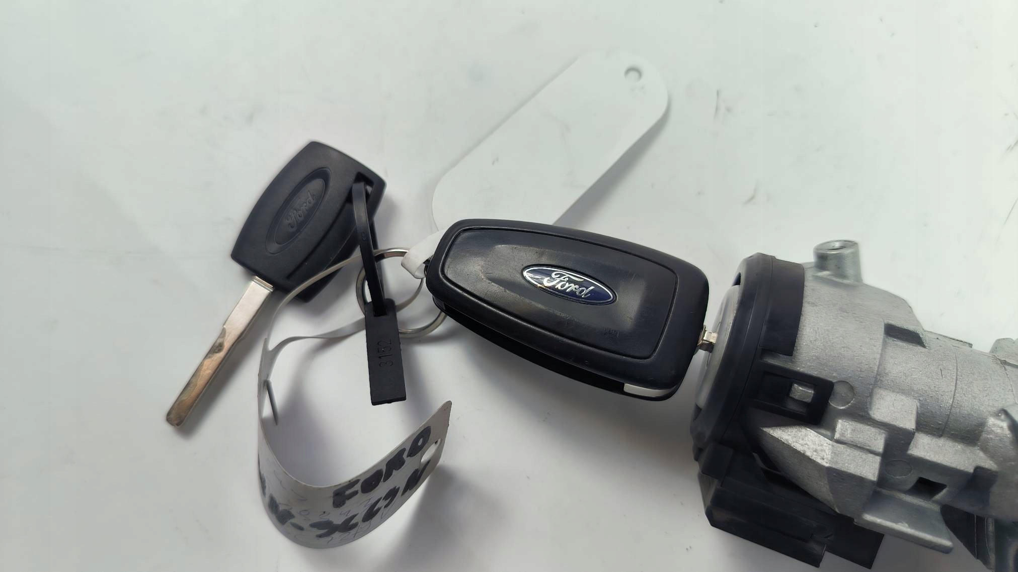 ignition key 6E5T-15607-CA FORD FOCUS MK3 LIFT