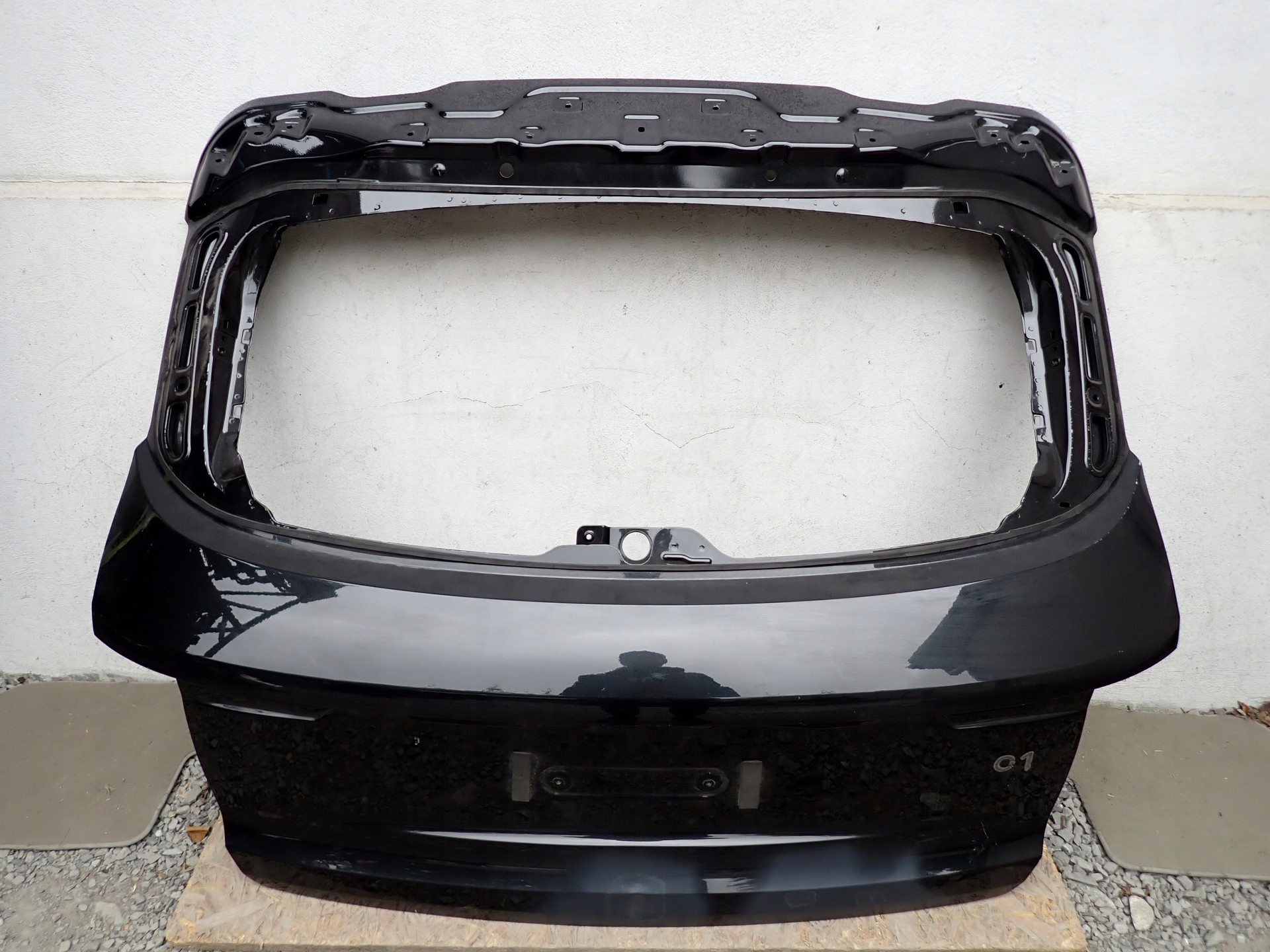 boot door cover boot rear LYNK & CO 01 2021