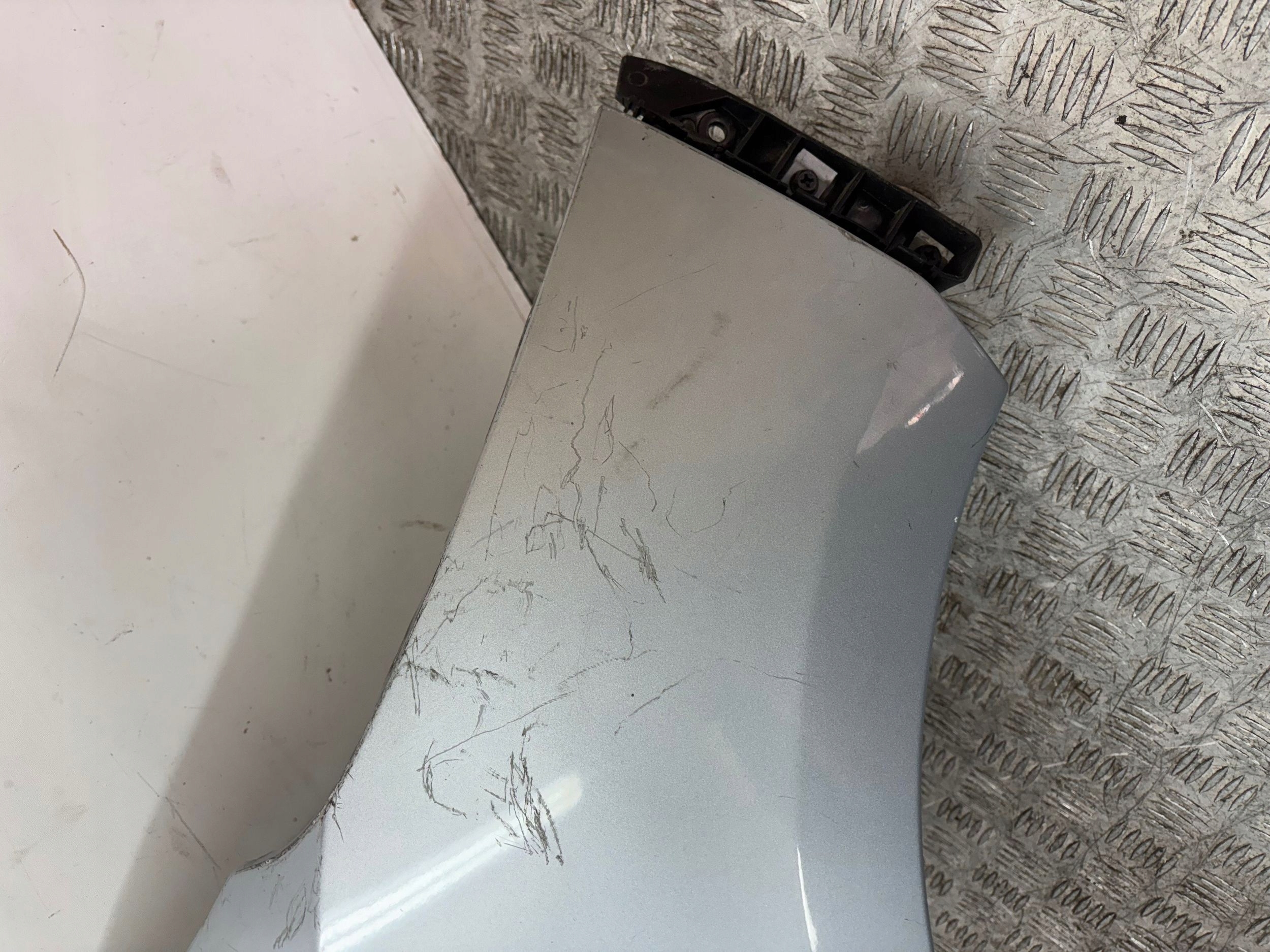 fender front front right HYUNDAI I10 LIFT 11
